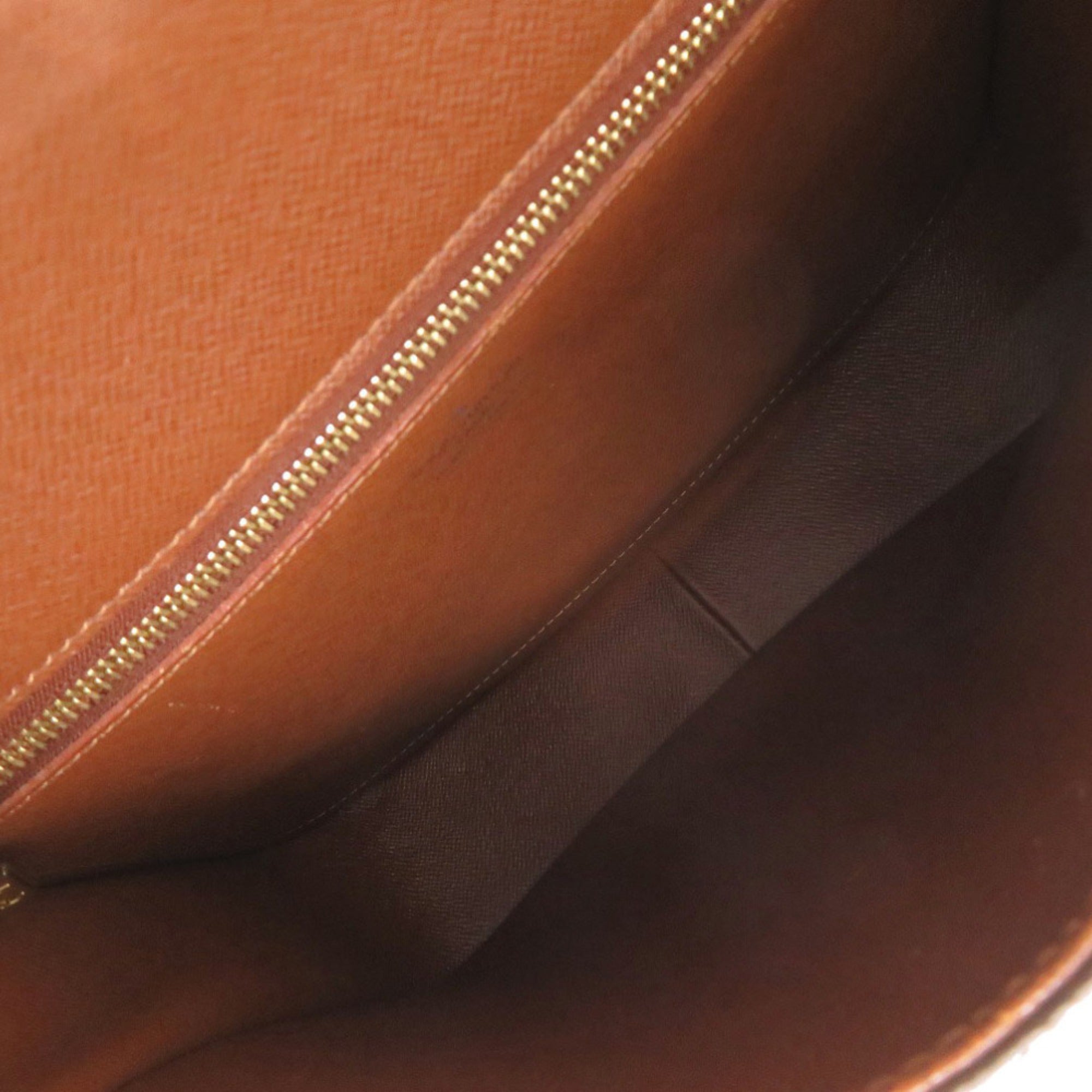Louis Vuitton Brown Monogram Monogram Shoulder Bag (Pre-Owned)