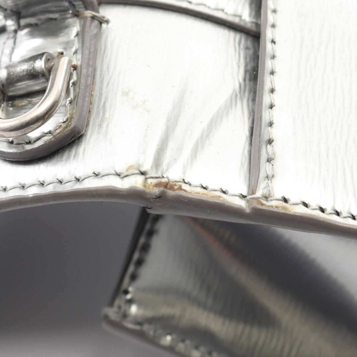 Balenciaga Silver Leather Handbag (Pre-Owned)