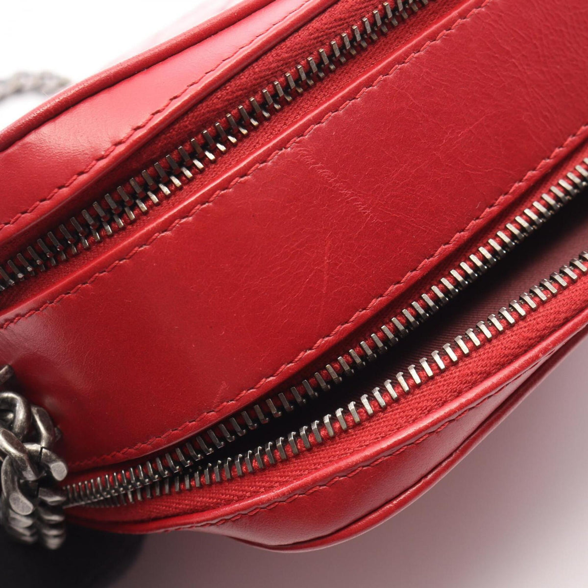 Chanel Red Color Leather Handbag Shoulder Bag (Pre-Owned)