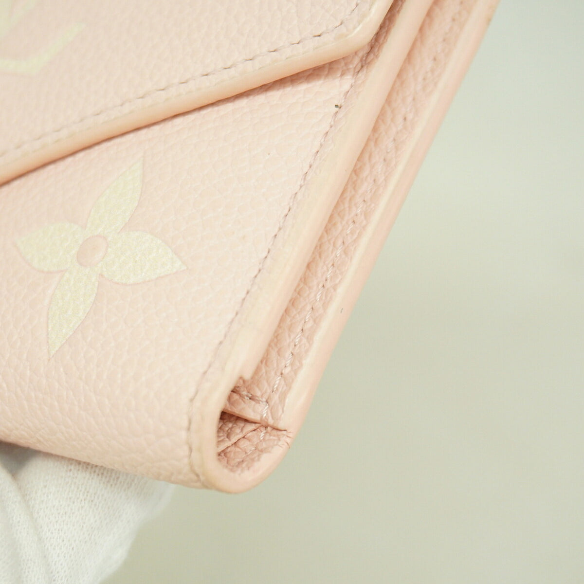 Louis Vuitton Rose Wallet (Tri-Fold) (Pre-Owned)