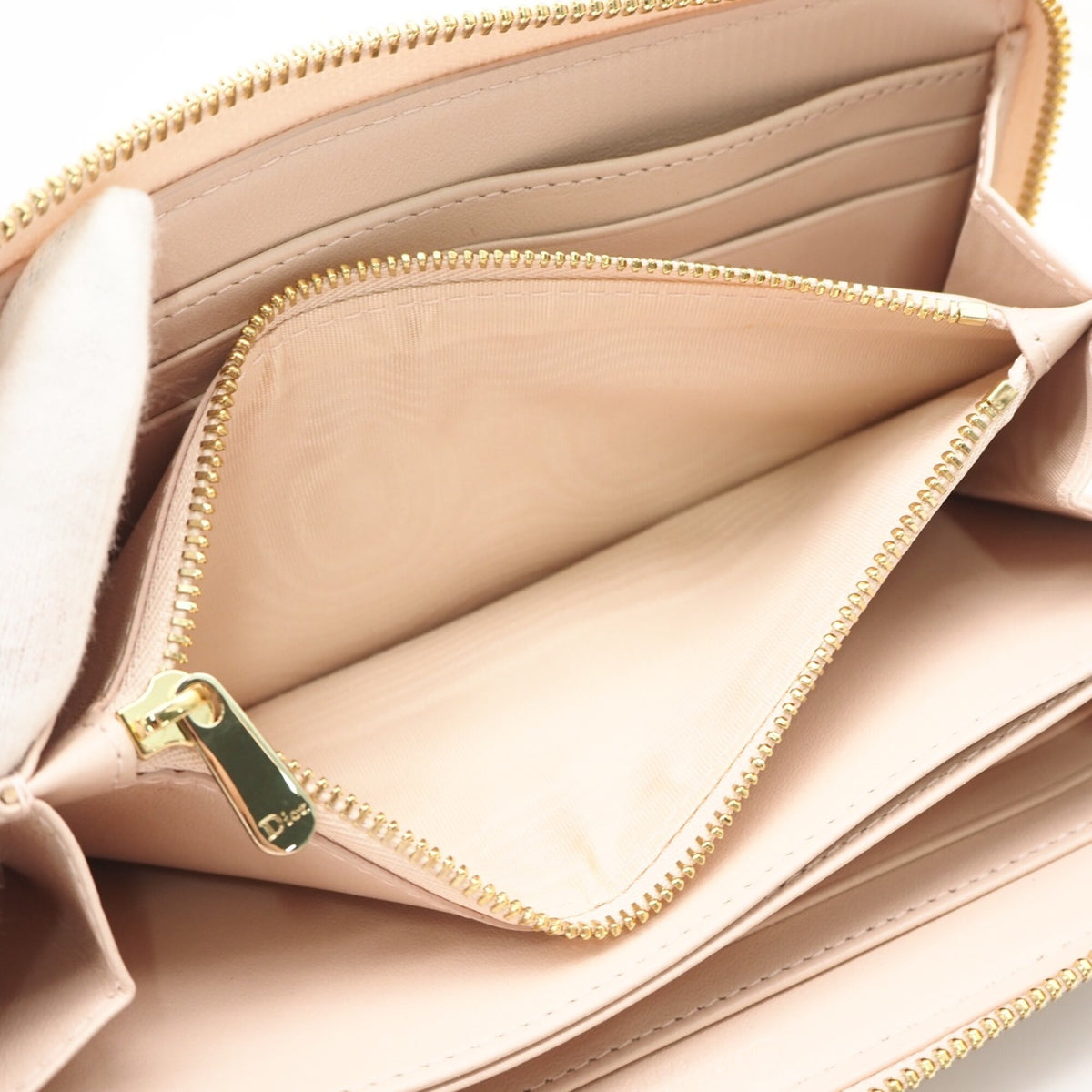 Christian Dior Lady Dior Pink Beige Leather Long Wallet (Bi-Fold) (Pre-Owned)