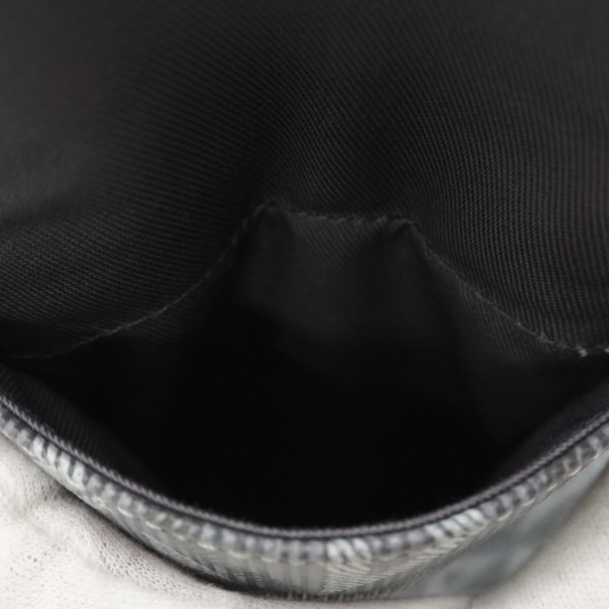 Christian Dior Gray White Leather Shoulder Bag (Pre-Owned)