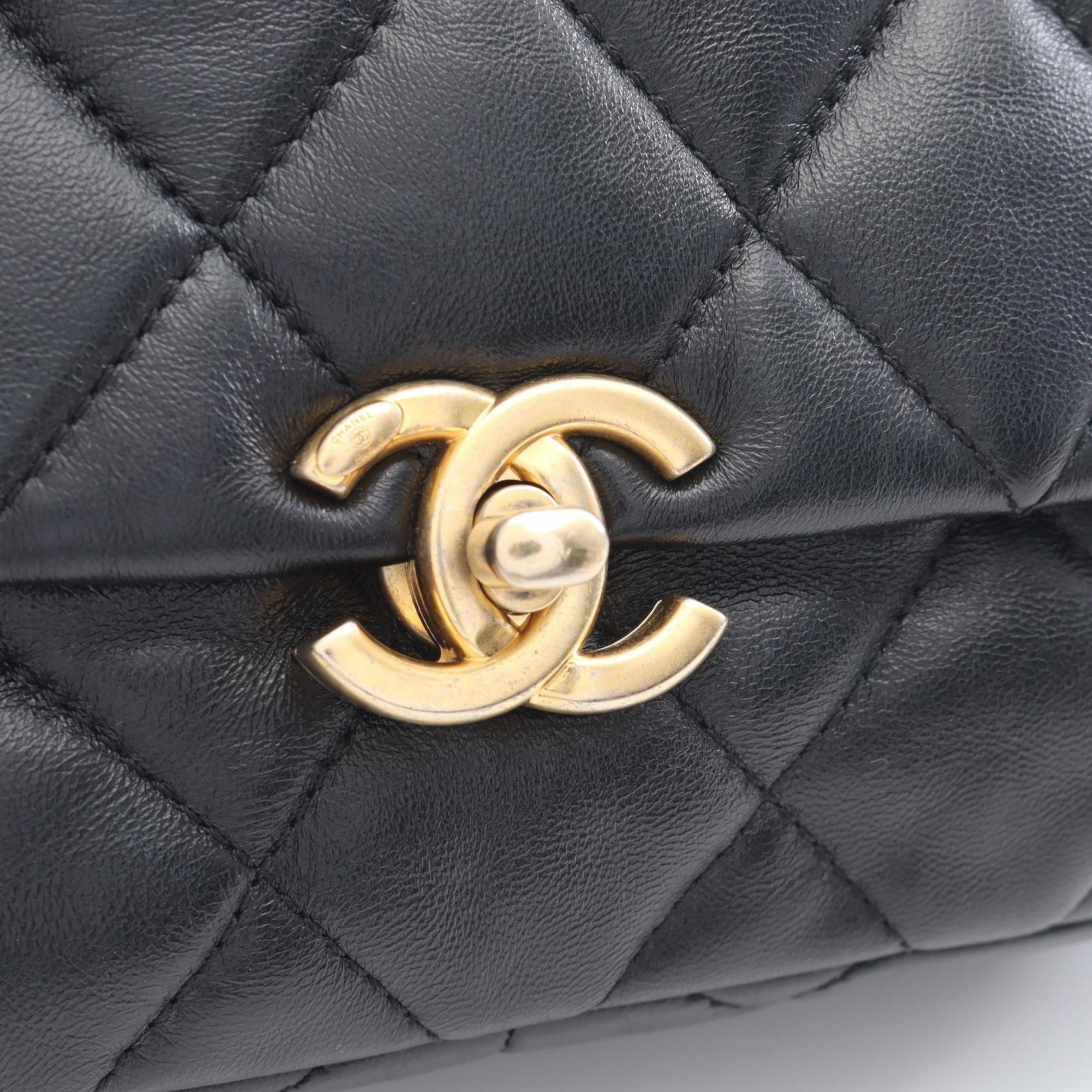 Chanel Black Leather Handbag Shoulder Bag (Pre-Owned)