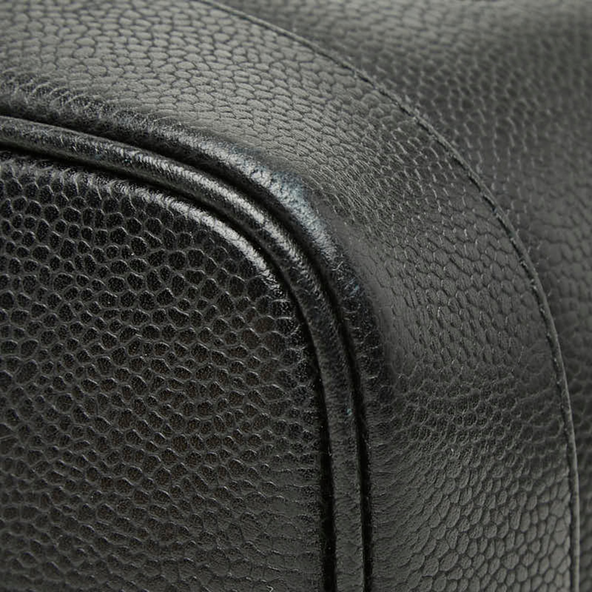 Chanel Black Grained Calfskin Handbag Vanity Bag (Pre-Owned)