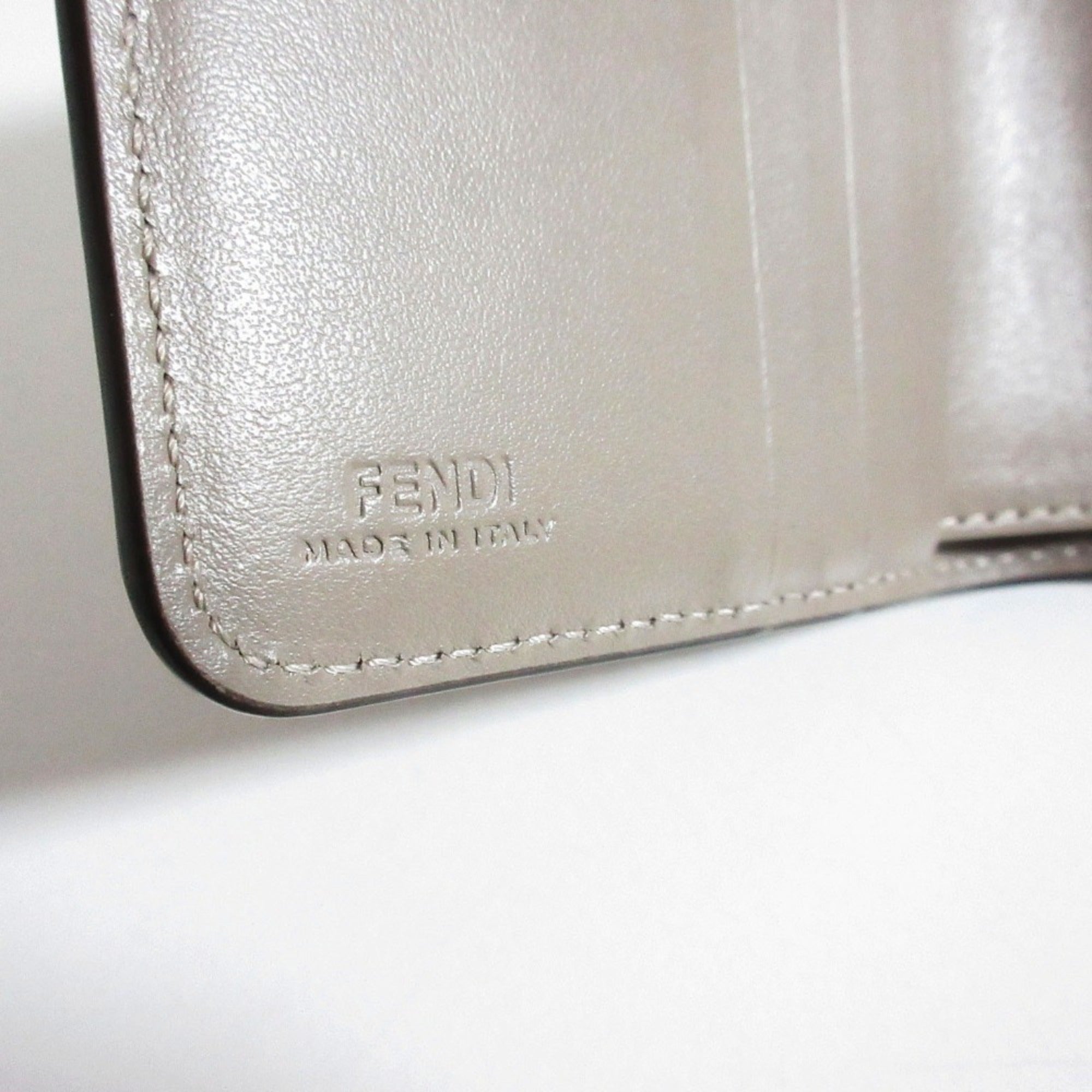 Fendi Beige Wallet (Bi-Fold) (Pre-Owned)