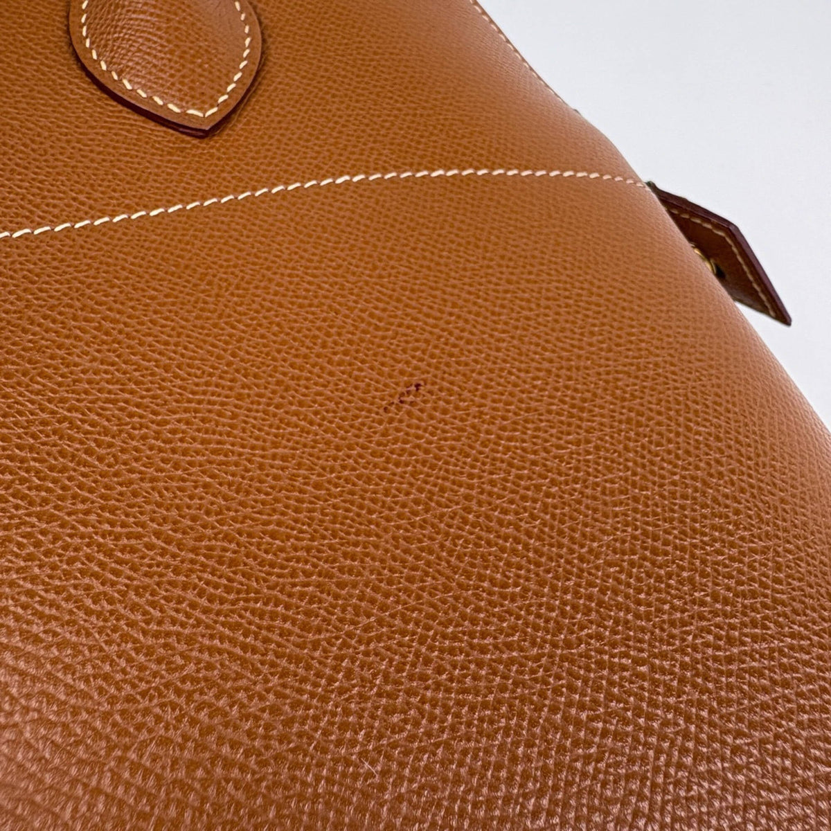 Hermes Gold Courchevel Leather Handbag (Pre-Owned)