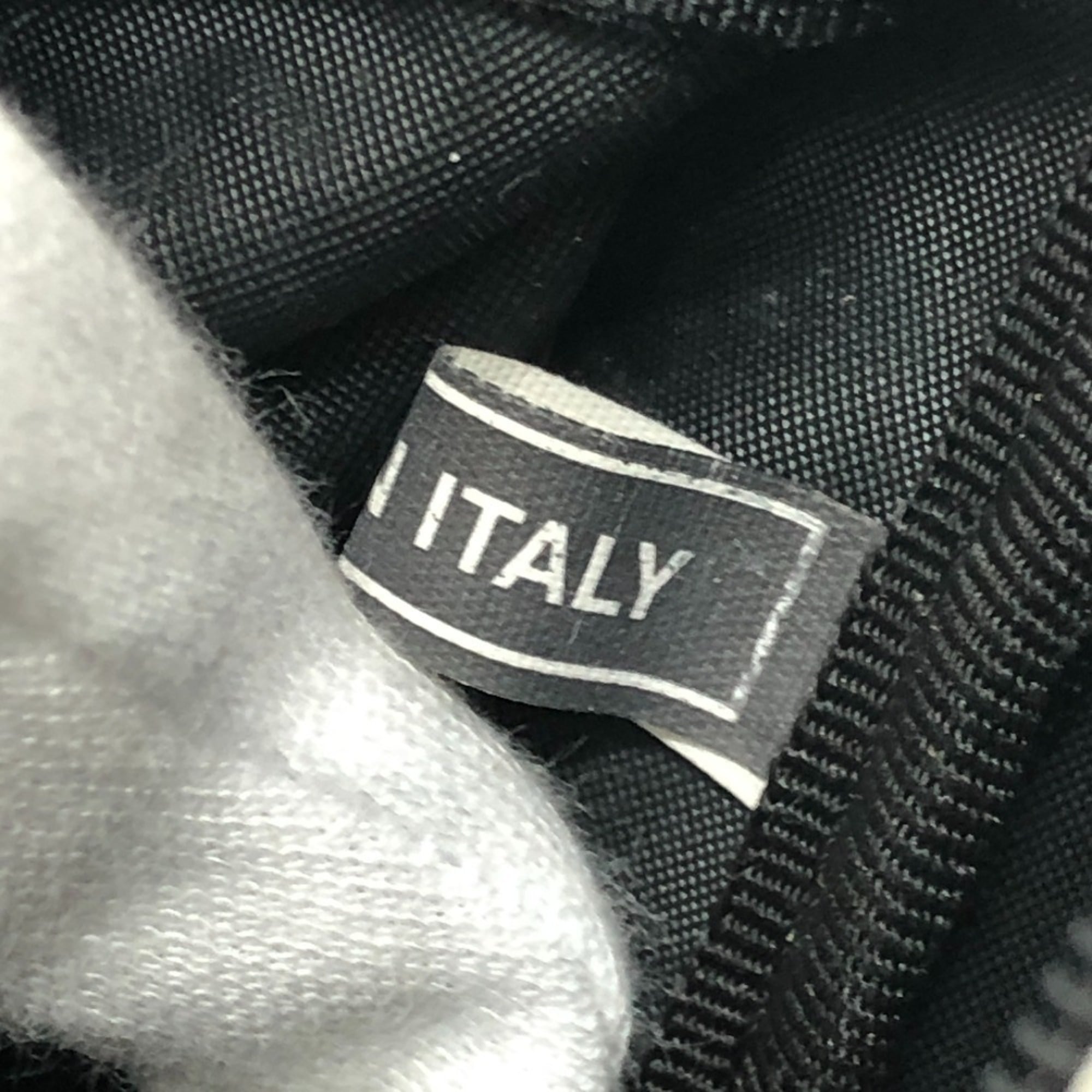 Burberry Black Canvas Handbag (Pre-Owned)
