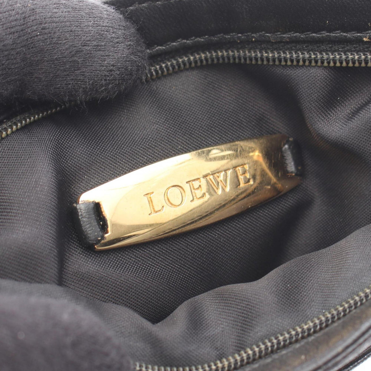 Loewe Black Leather Handbag Shoulder Bag (Pre-Owned)