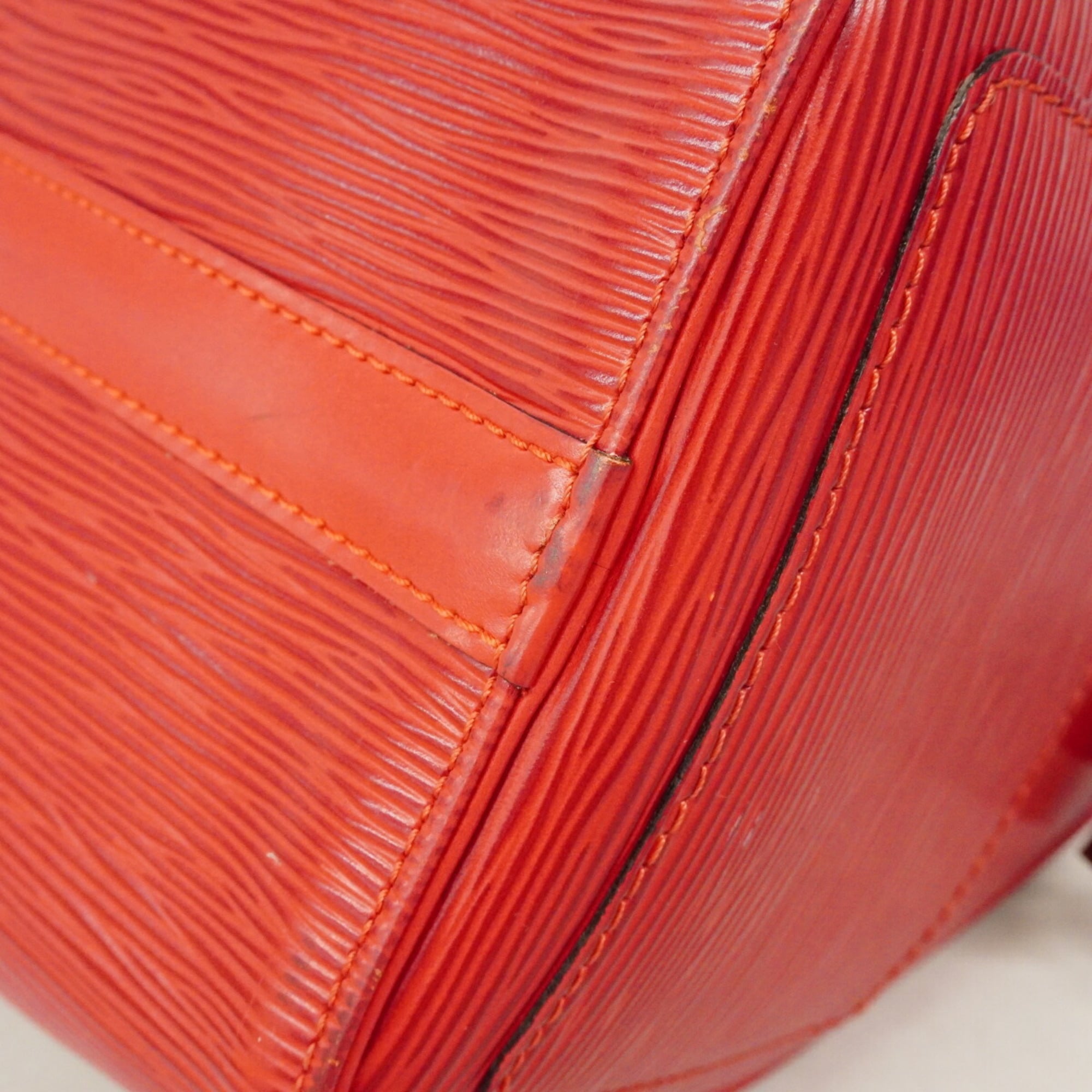 Louis Vuitton Castilian Red Handbag (Pre-Owned)