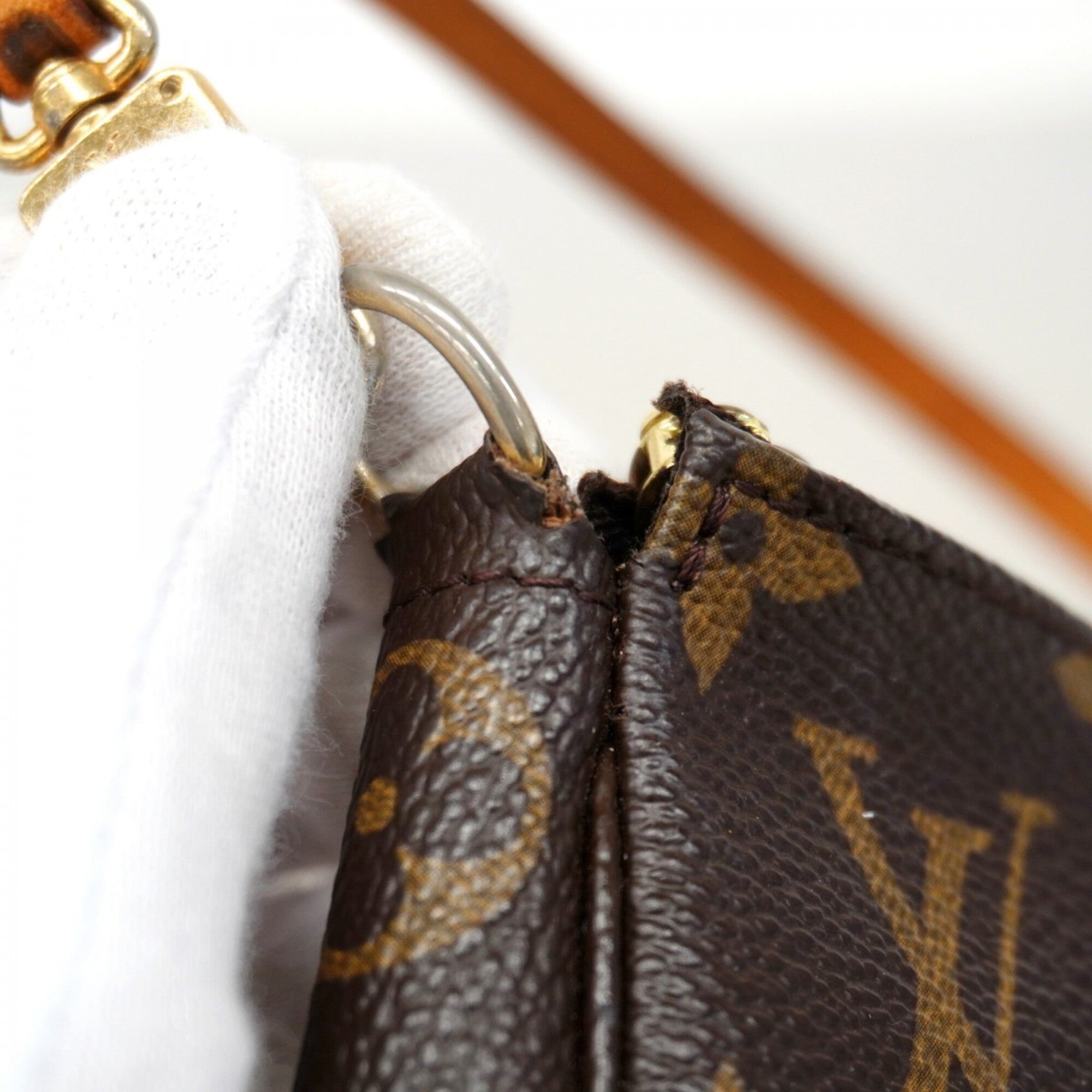 Louis Vuitton Brown Pouch (Pre-Owned)