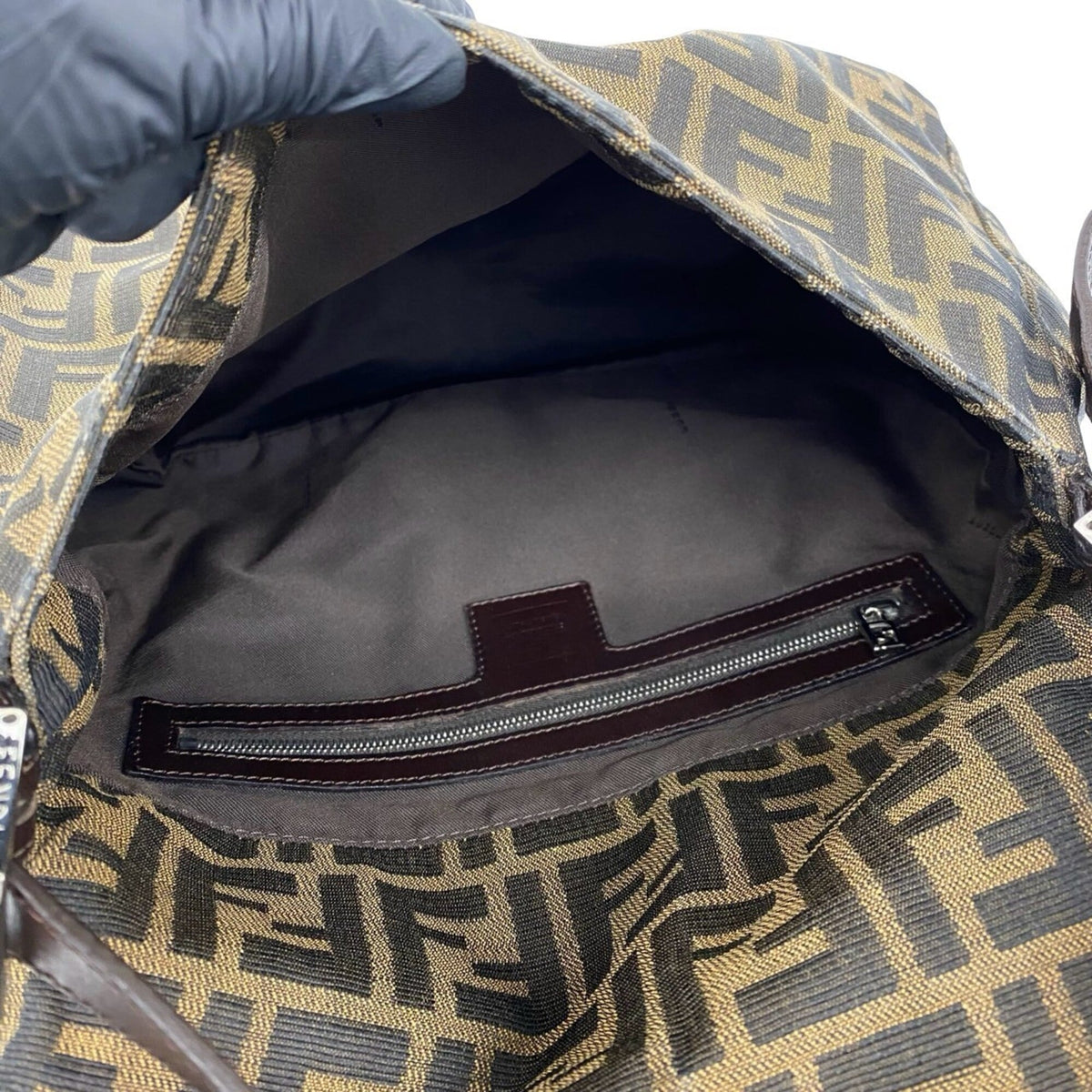 Fendi Black Brown Canvas Leather Shoulder Bag (Pre-Owned)