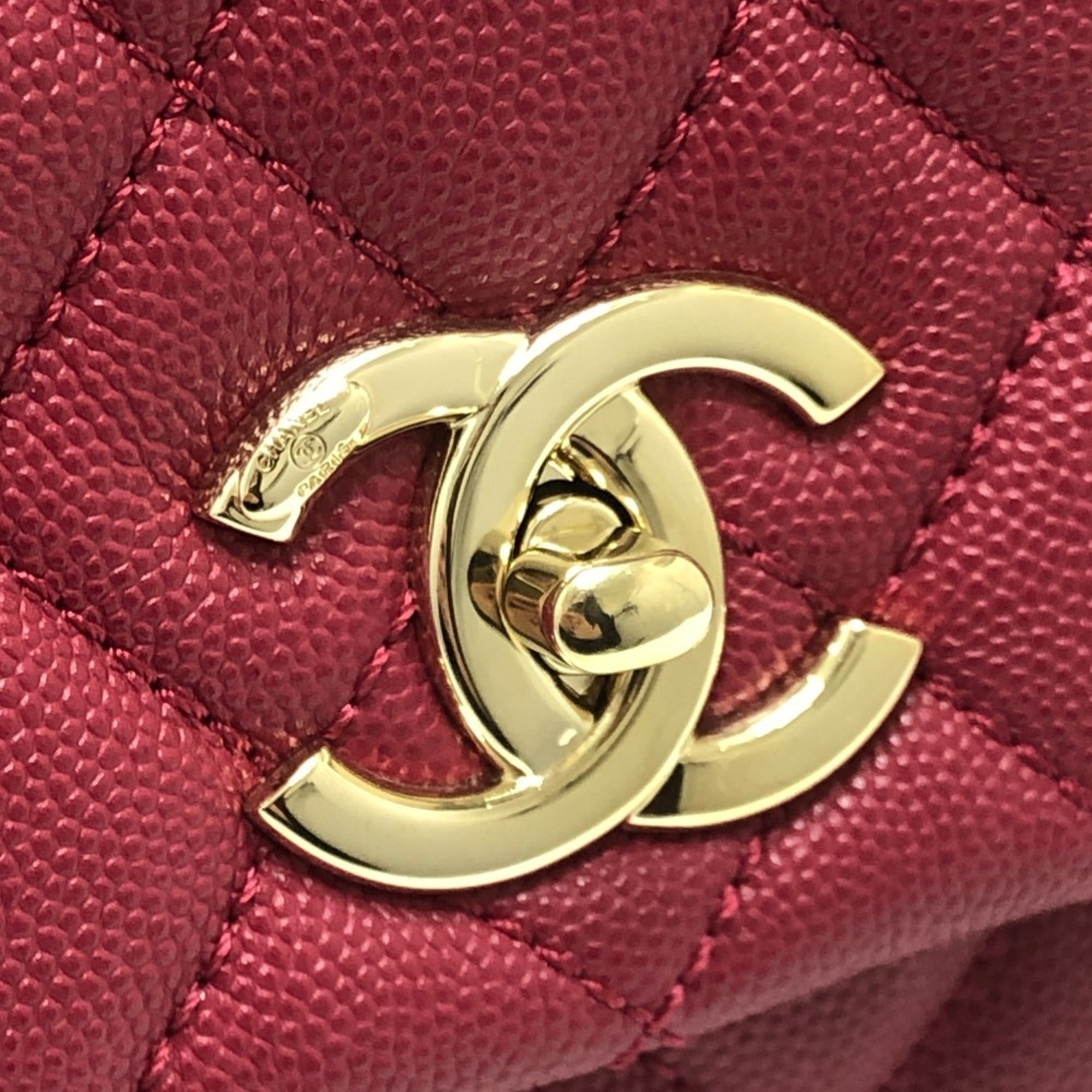 Chanel Matelasse Red Color Grained Calfskin Handbag Shoulder Bag (Pre-Owned)