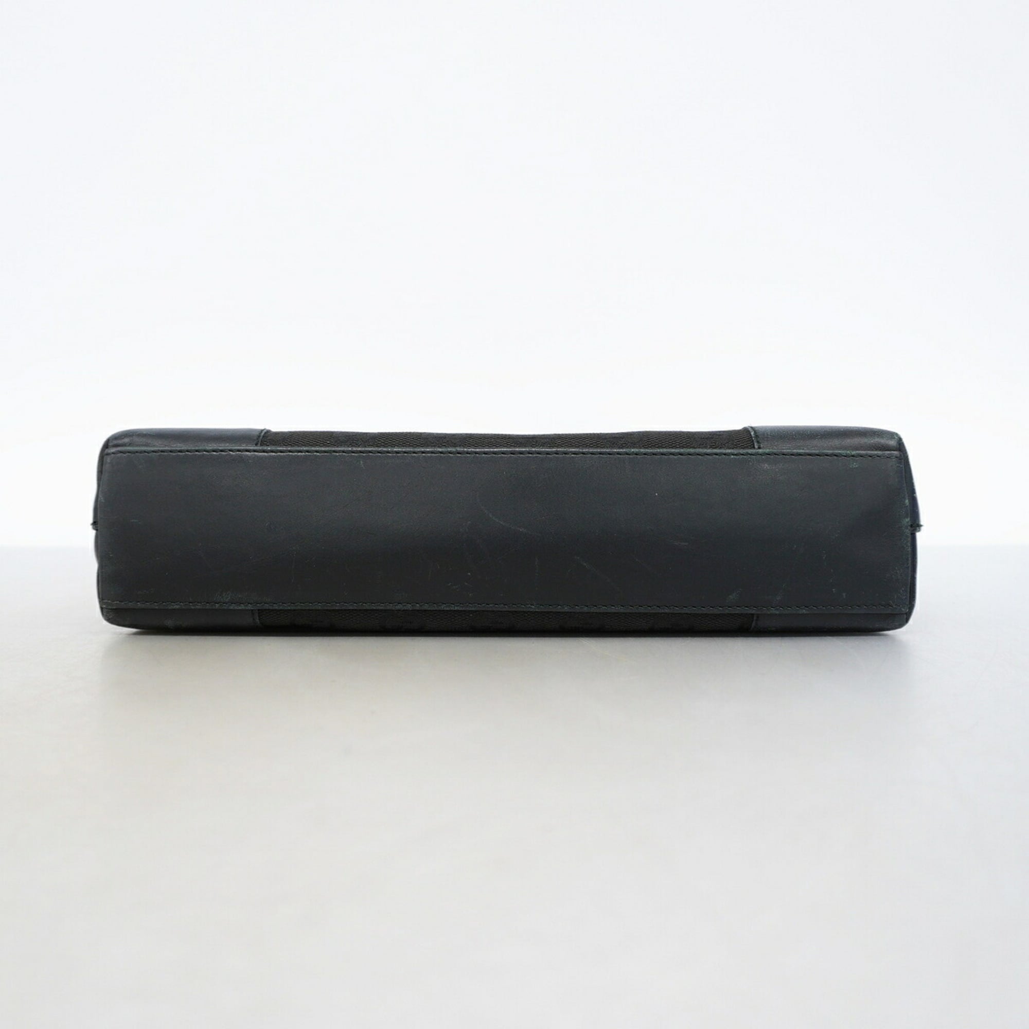 Gucci Black Canvas Shoulder Bag (Pre-Owned)
