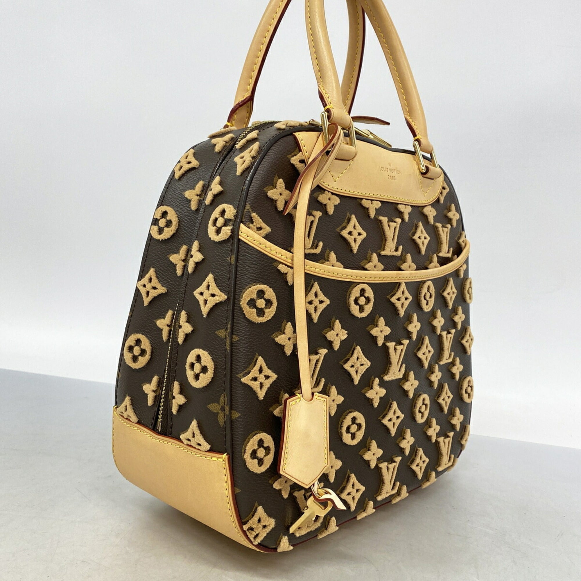 Louis Vuitton Beige Handbag (Pre-Owned)
