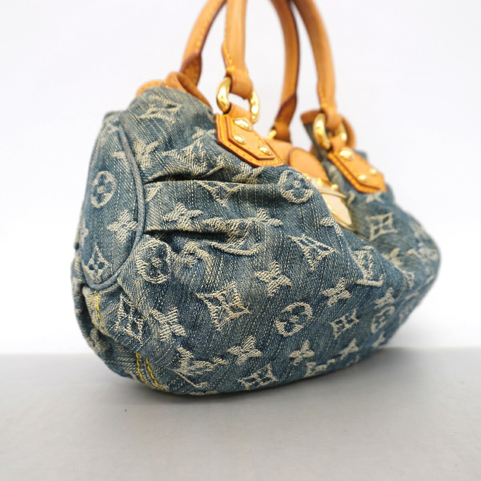 Louis Vuitton Blue Handbag (Pre-Owned)