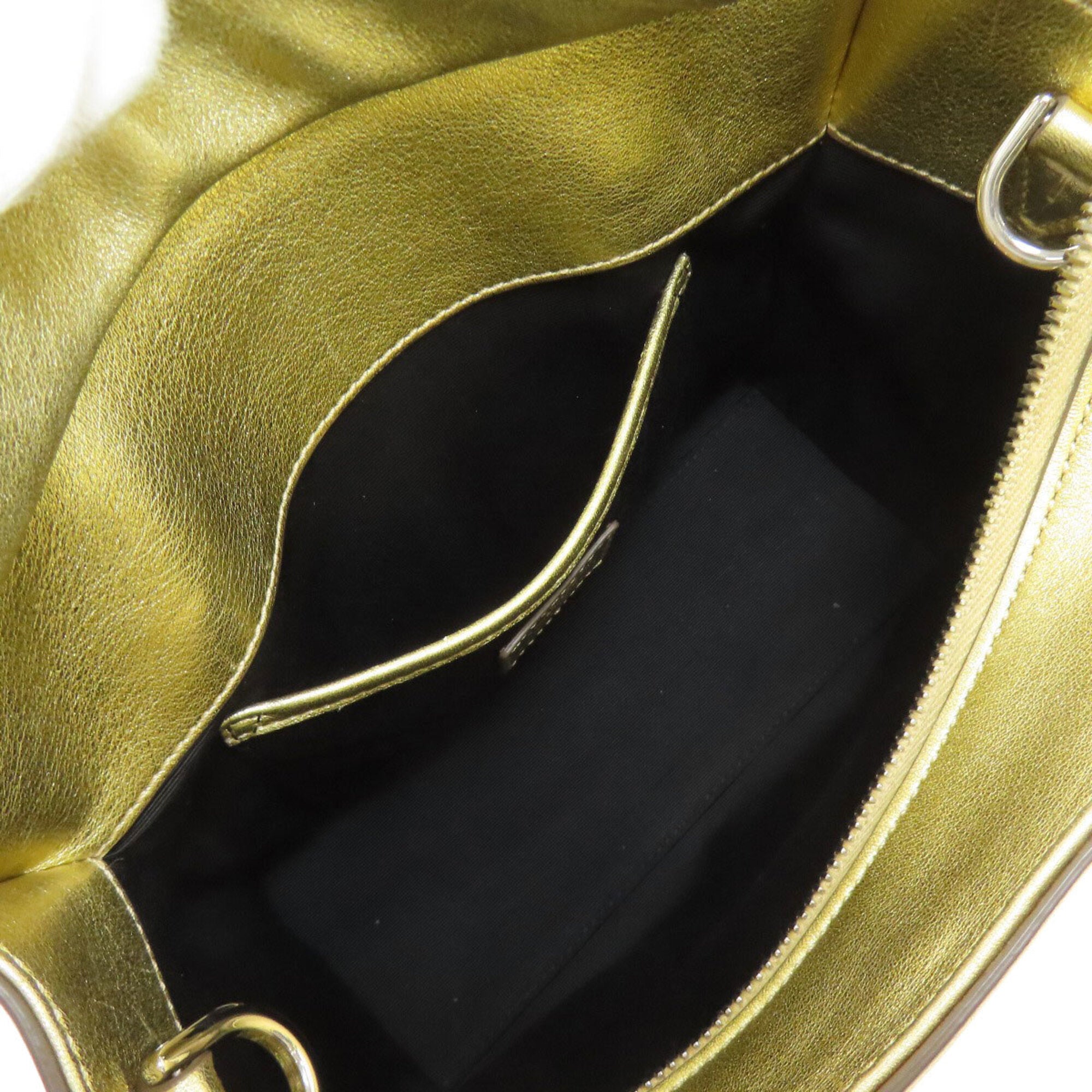 Tod's Gold Leather Handbag (Pre-Owned)