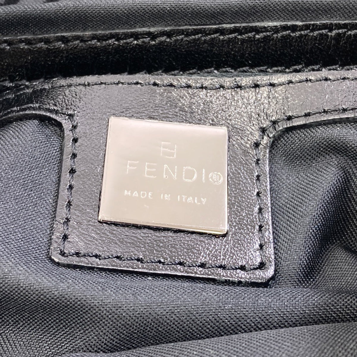 Fendi Black Canvas Shoulder Bag (Pre-Owned)