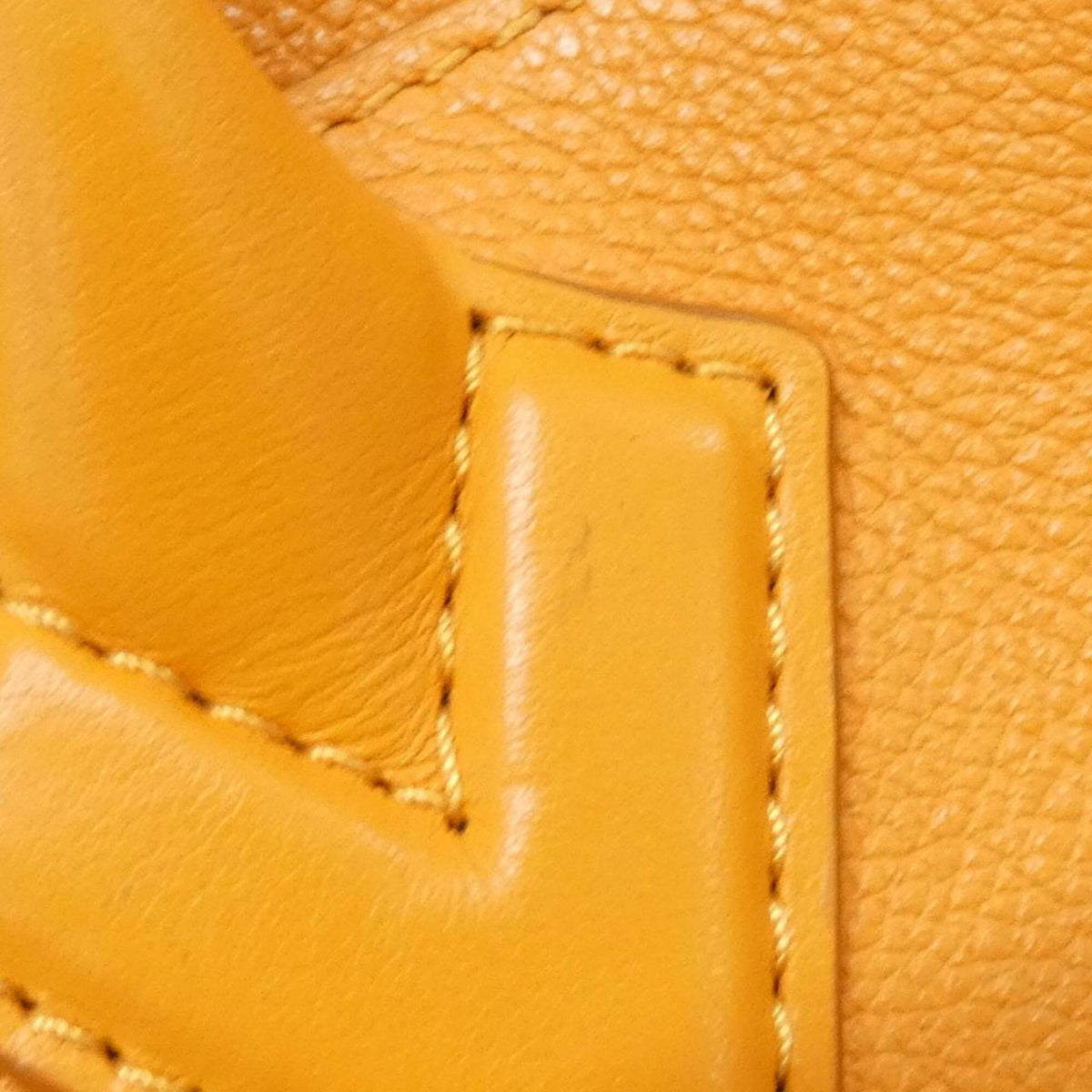 Louis Vuitton Orange Leather Handbag (Pre-Owned)