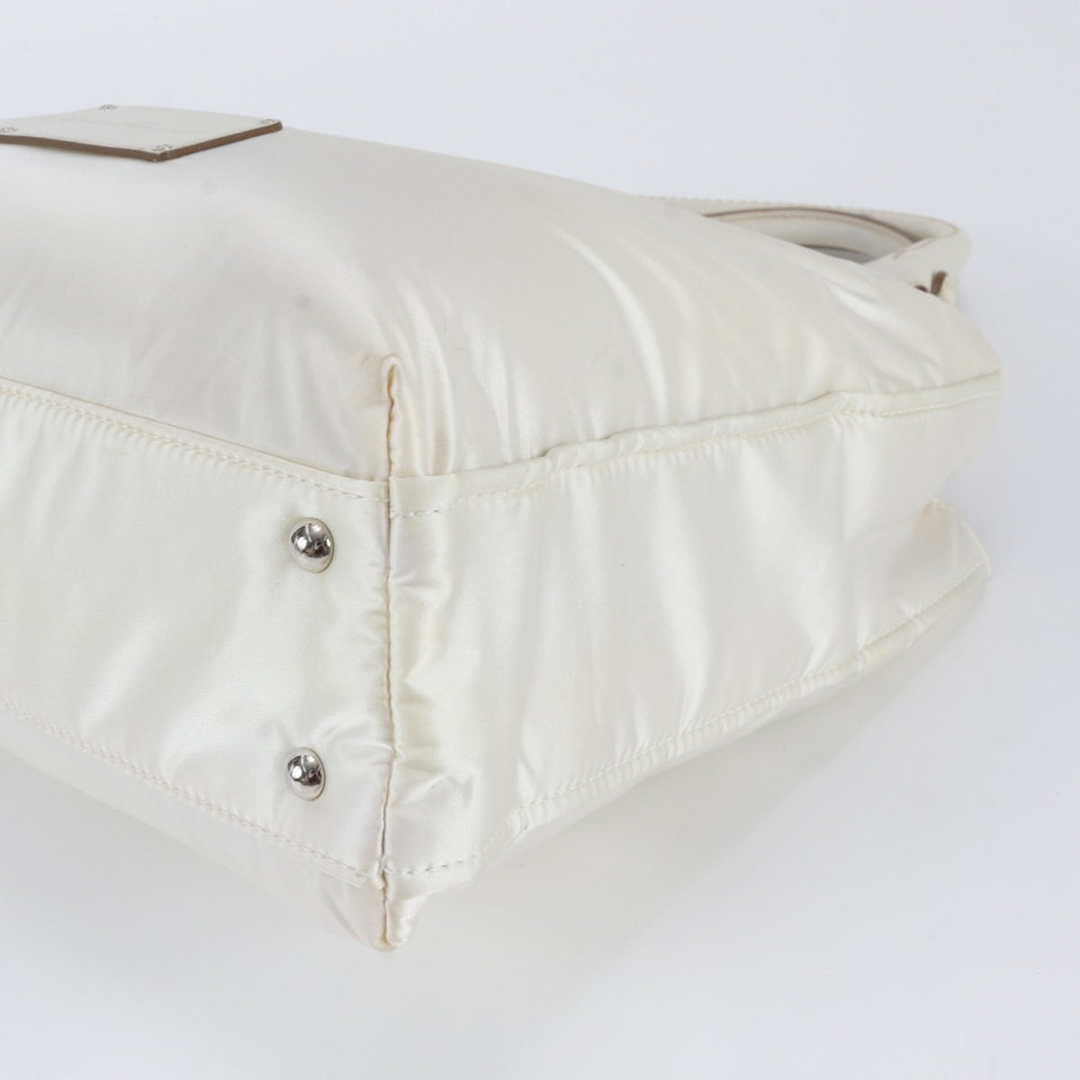 Salvatore Ferragamo Ivory Leather Nylon Handbag Shoulder Bag Tote Bag (Pre-Owned)