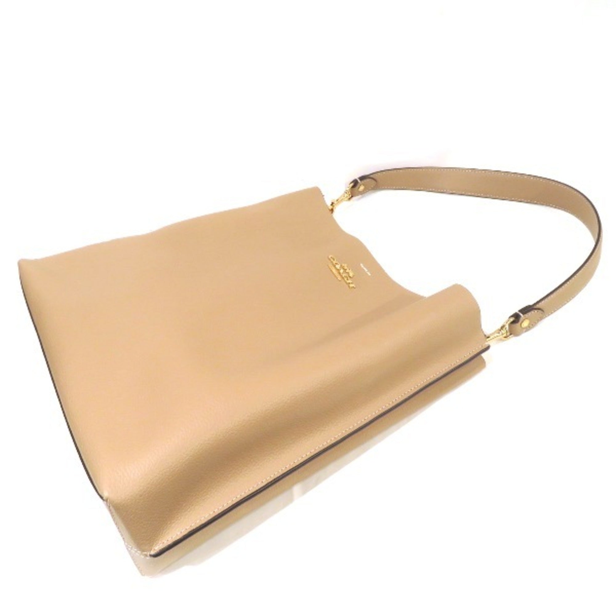 Coach Beige Leather Shoulder Bag (Pre-Owned)