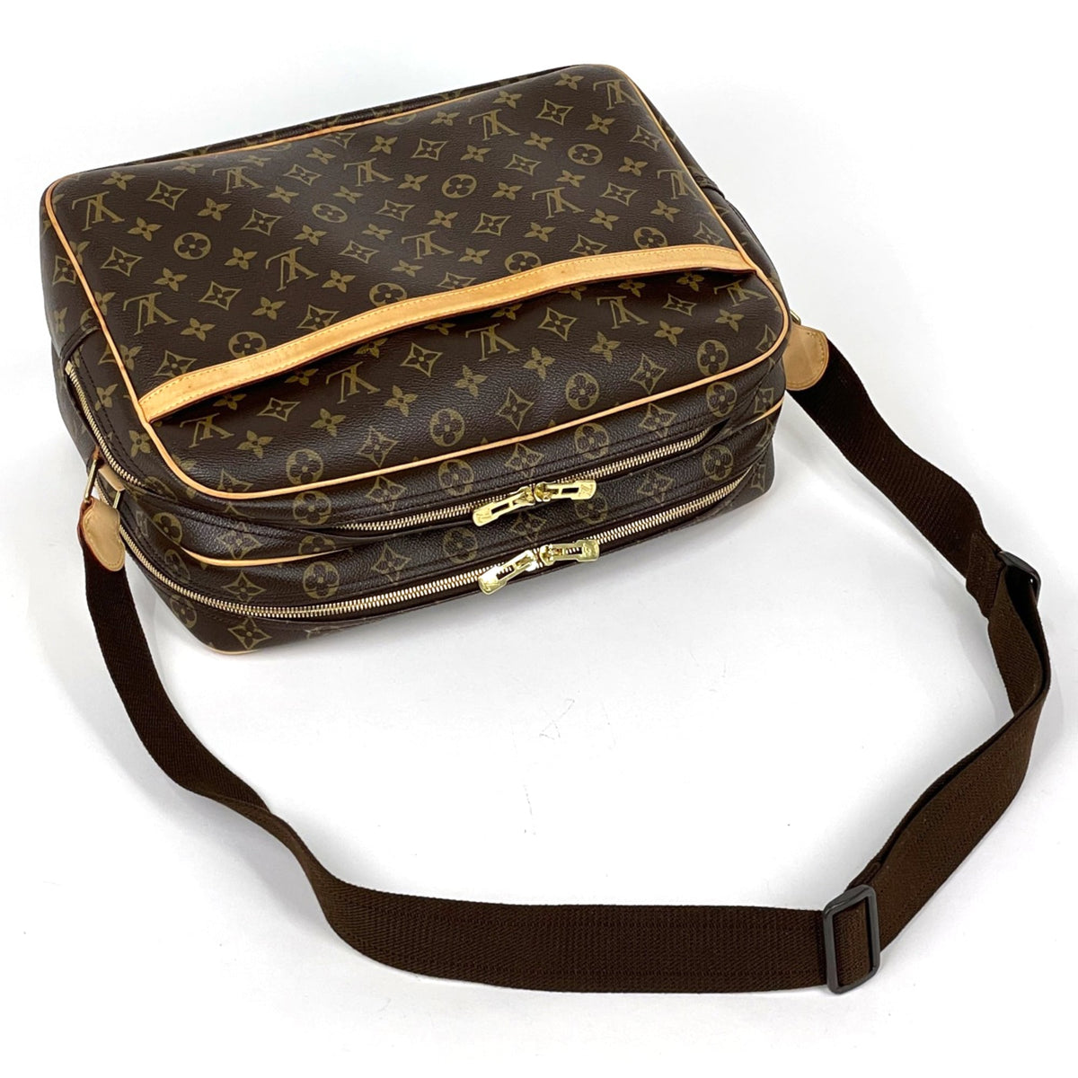 Louis Vuitton Brown Monogram Shoulder Bag (Pre-Owned)