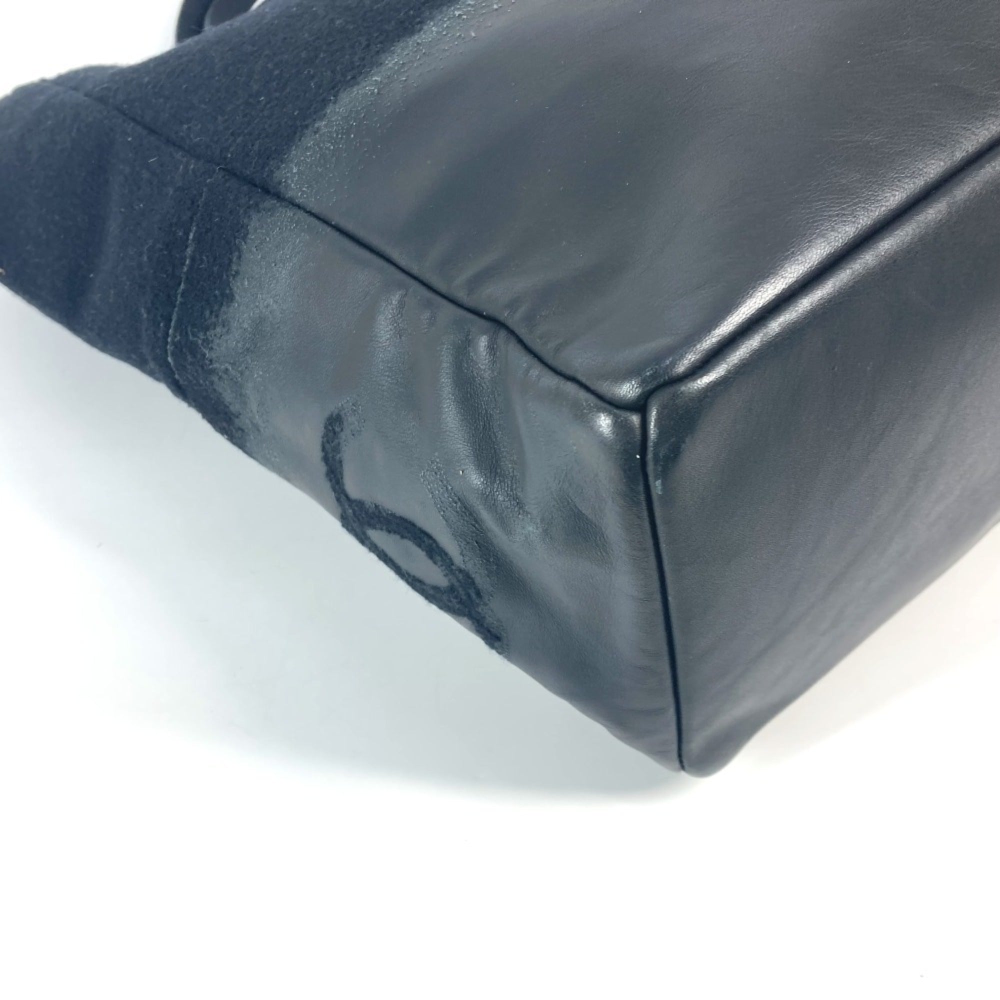 Chanel Black Knit Leather Shoulder Bag Tote Bag (Pre-Owned)