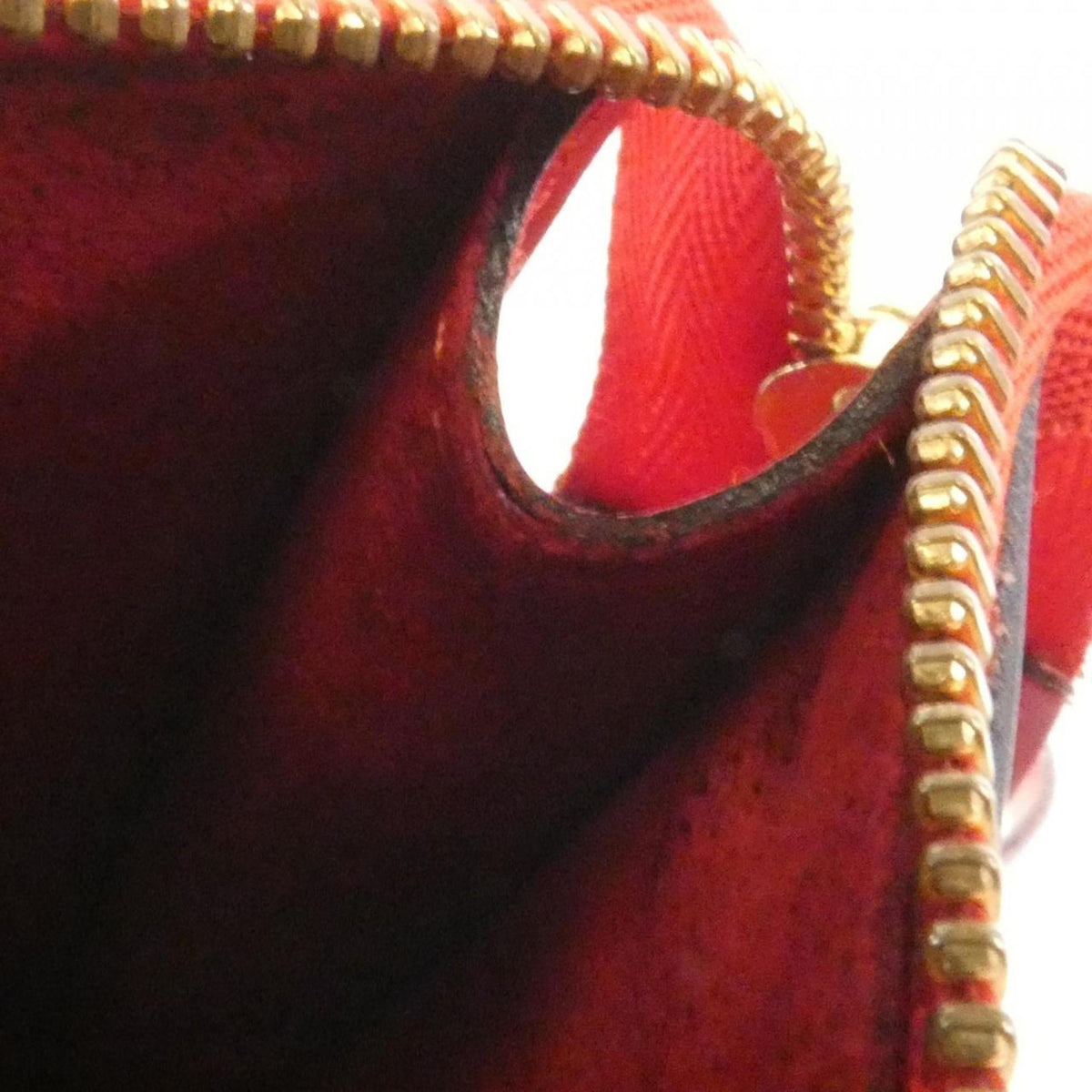 Louis Vuitton Red Color Leather Pochette Pouch (Pre-Owned)