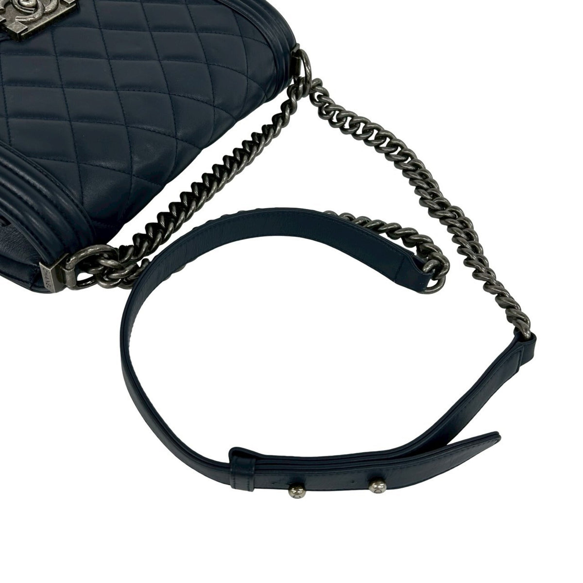 Chanel Navy Leather Shoulder Bag (Pre-Owned)