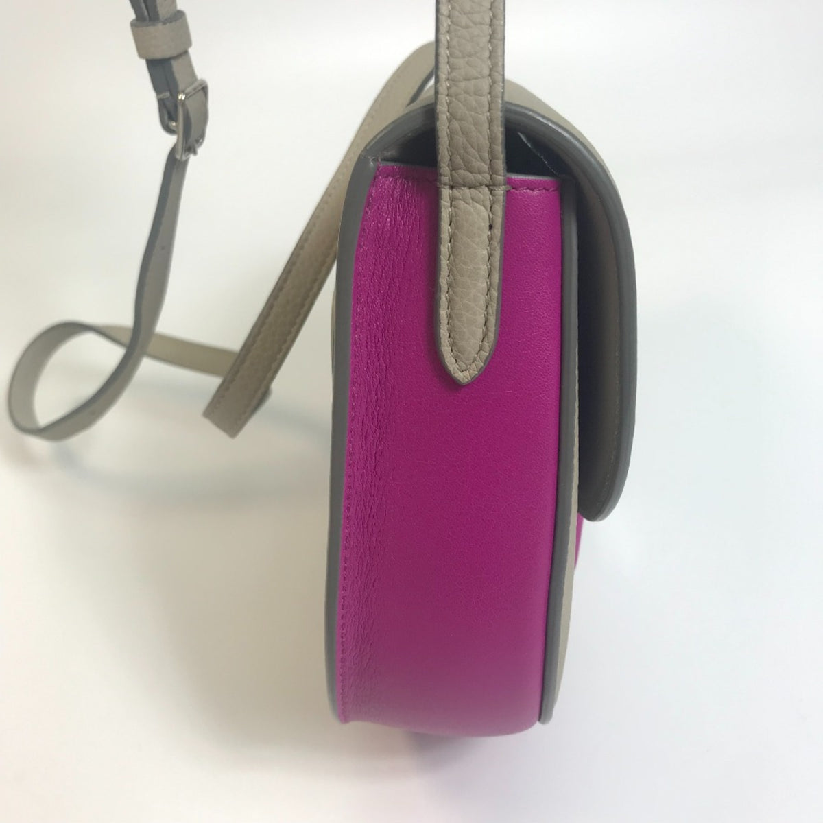 Celine Gray Leather Shoulder Bag (Pre-Owned)