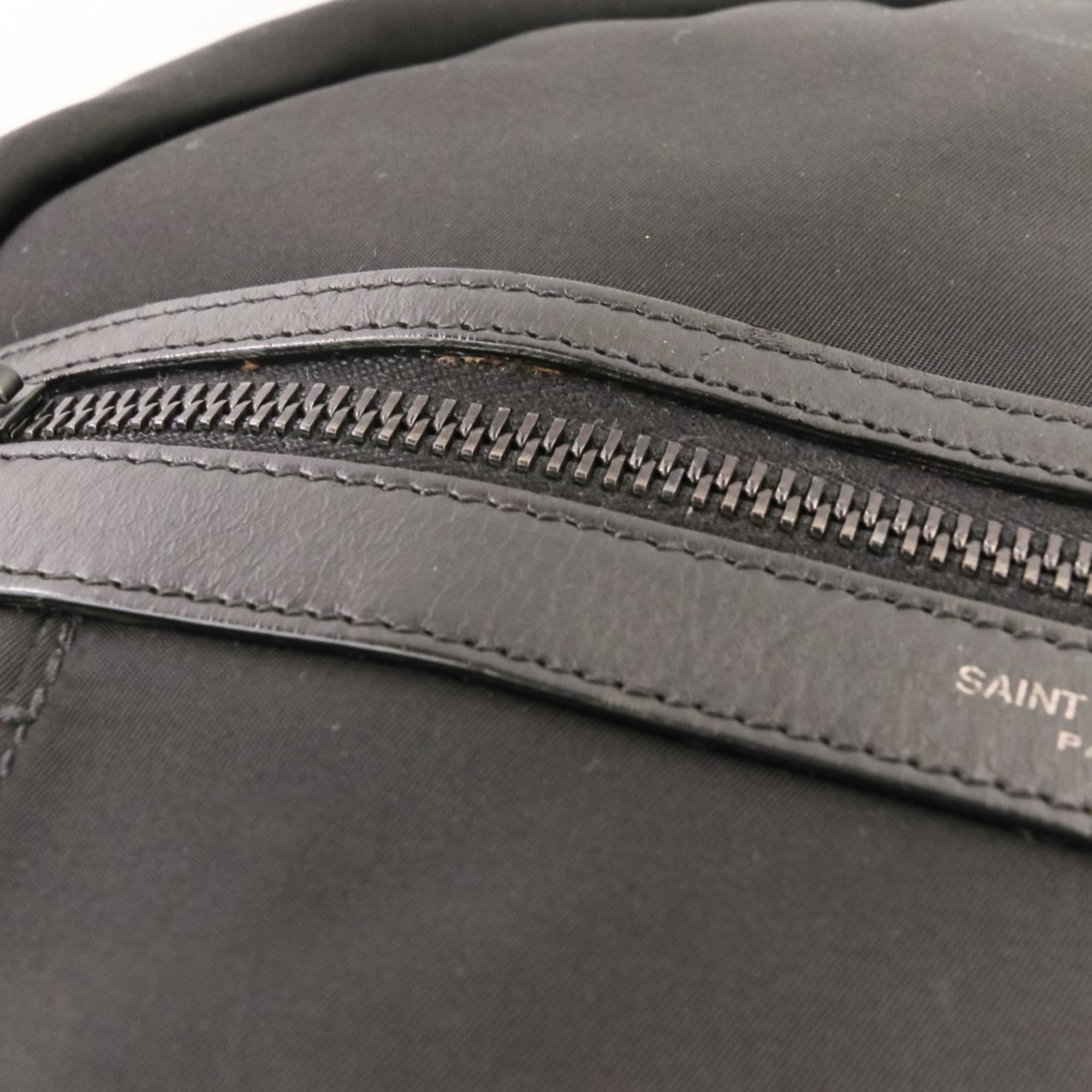 Yves Saint Laurent Black Backpack (Pre-Owned)