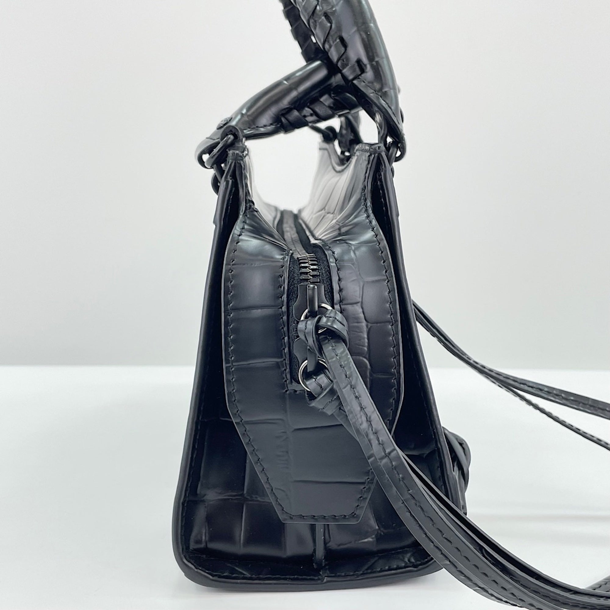 Balenciaga Black Leather Handbag (Pre-Owned)
