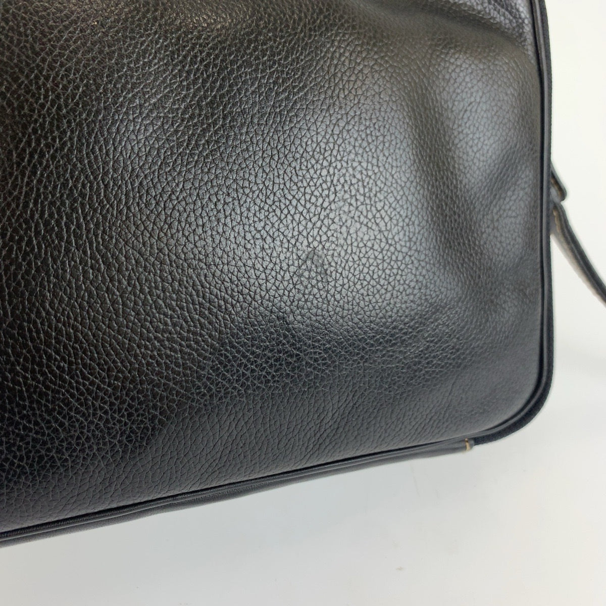 Dunhill Black Leather Clutch Bag (Pre-Owned)