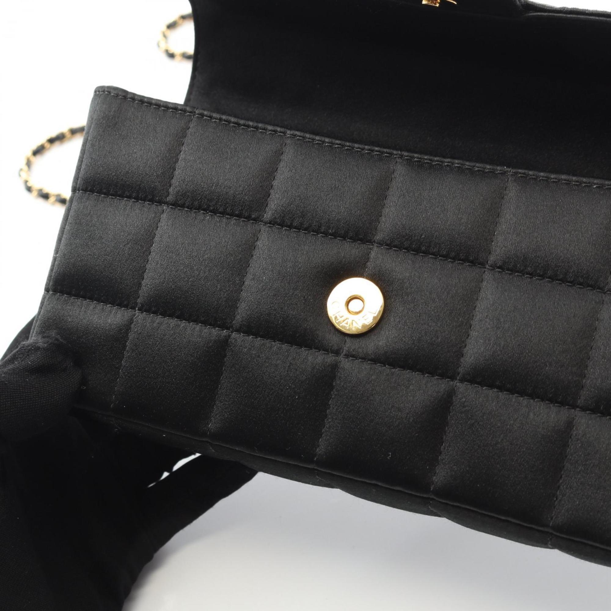 Chanel Chocolate Bar Black Fabric Shoulder Bag (Pre-Owned)