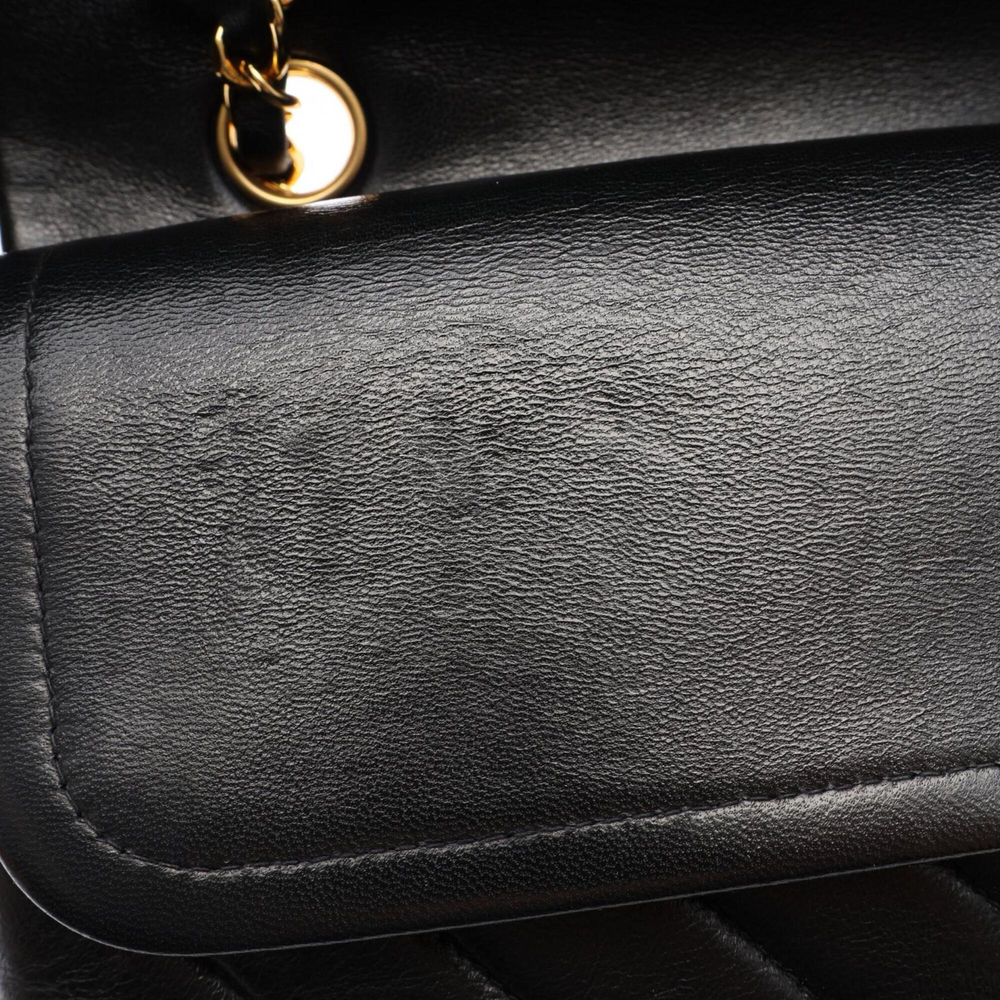 Chanel Black Leather Handbag Shoulder Bag (Pre-Owned)