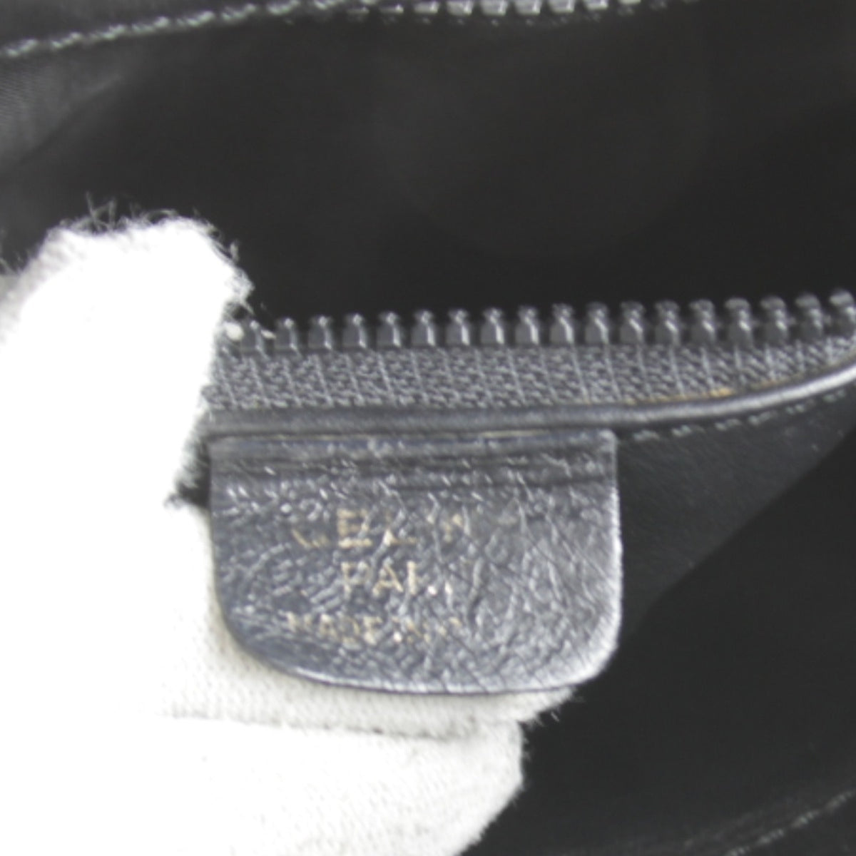 Celine Black Leather Shoulder Bag (Pre-Owned)
