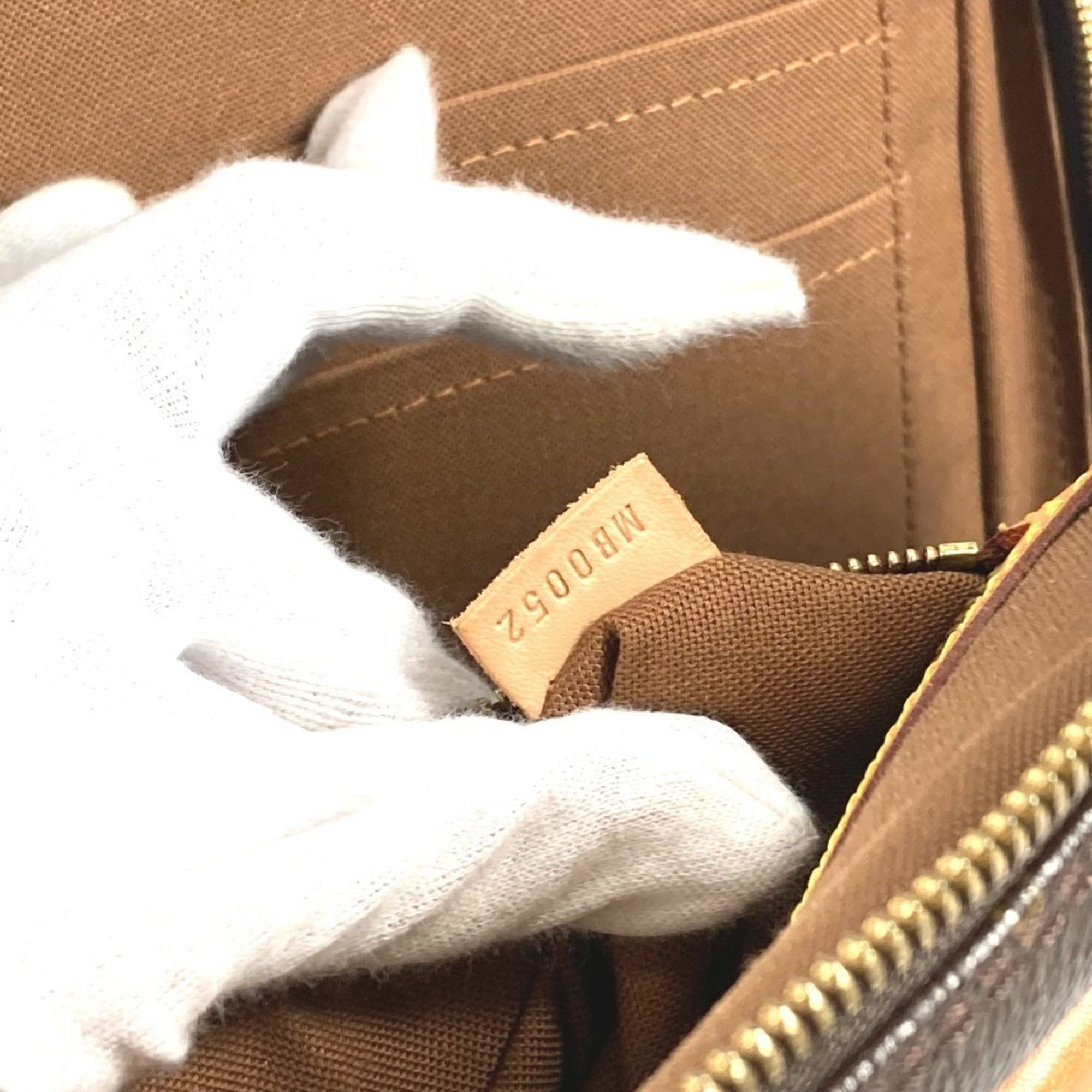 Louis Vuitton Brown Monogram Canvas Handbag Tote Bag (Pre-Owned)