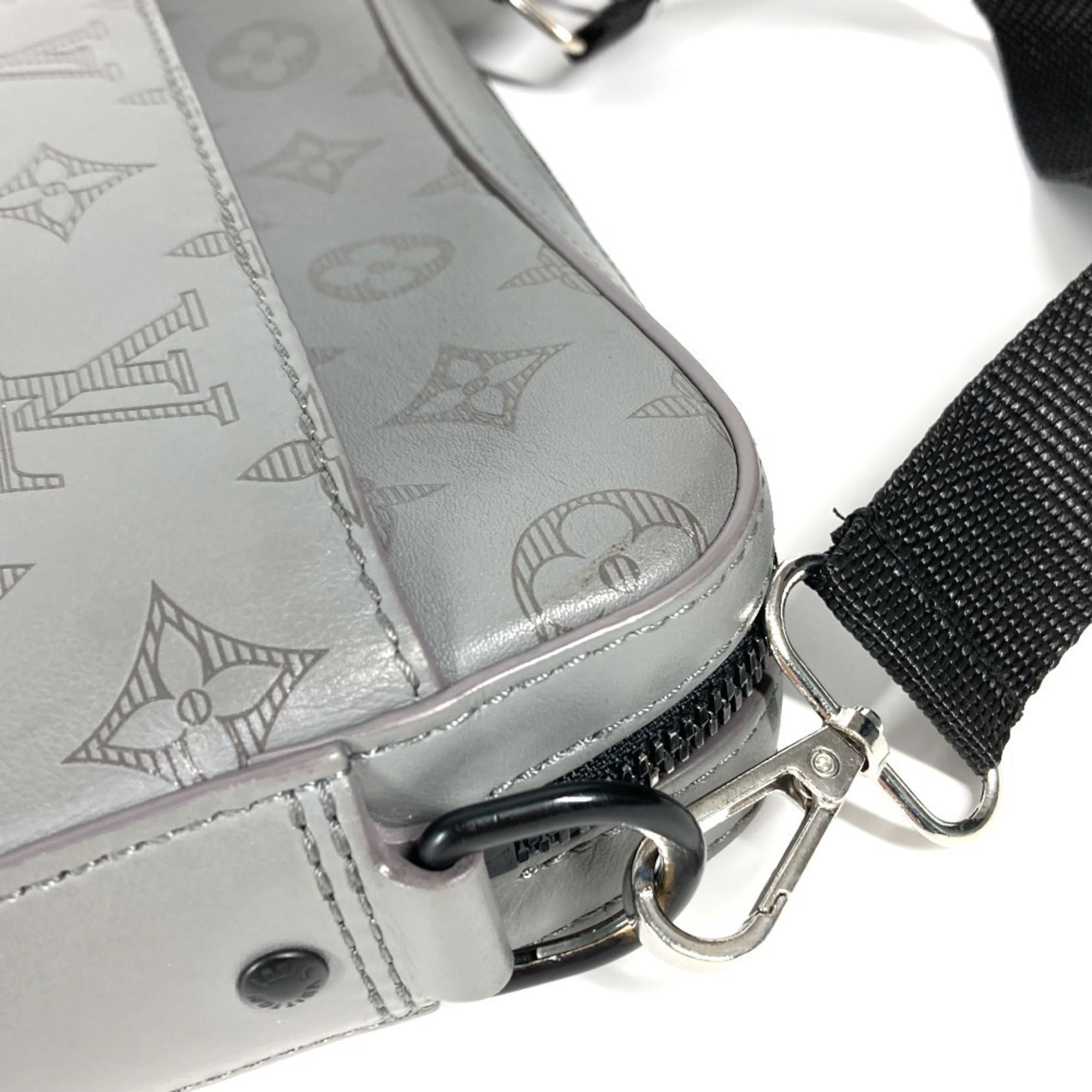 Louis Vuitton Gray Monogram Shadow Clutch Bag Shoulder Bag (Pre-Owned)