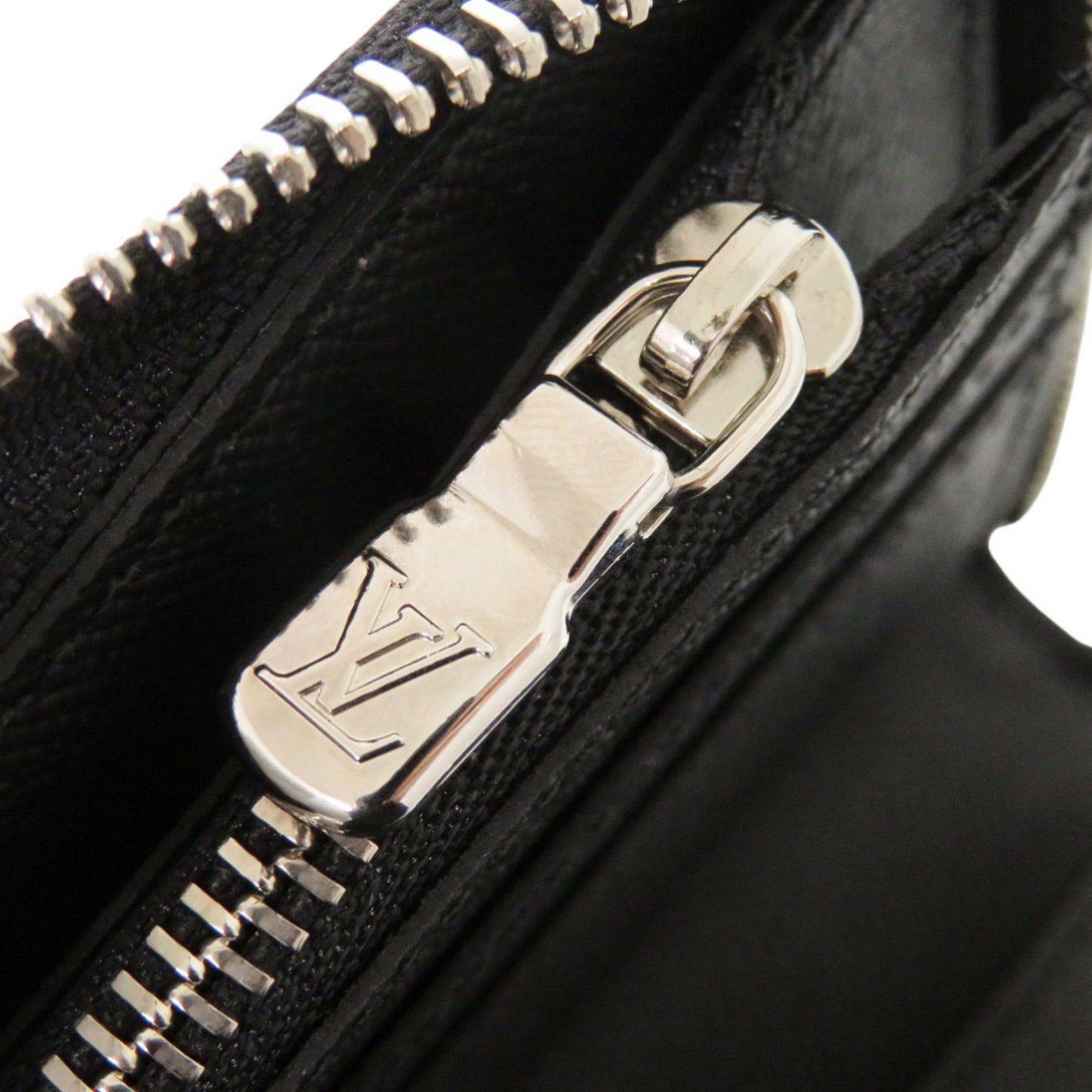 Louis Vuitton Noir Epi Leather Long Wallet (Bi-Fold) (Pre-Owned)