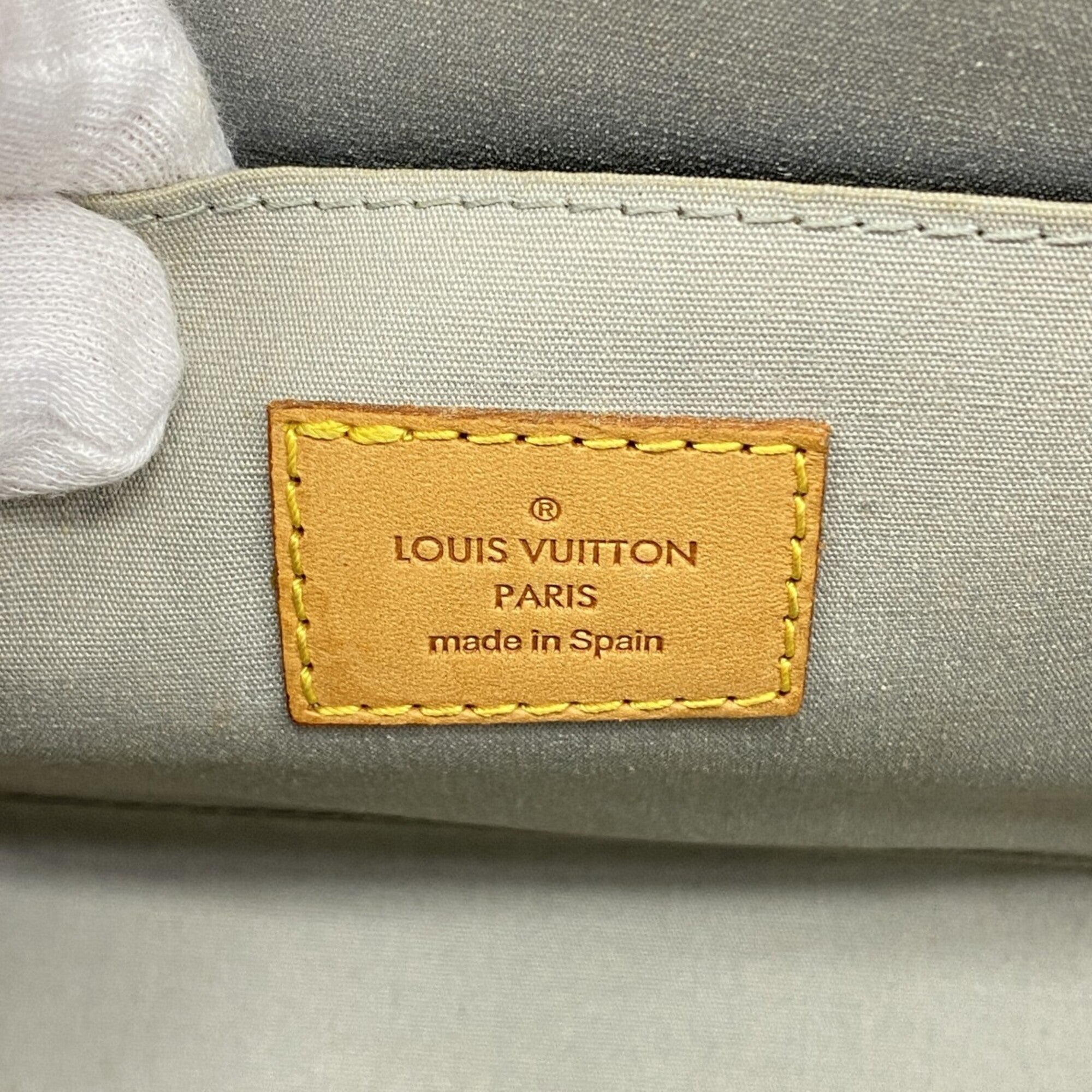 Louis Vuitton Pearl Handbag (Pre-Owned)