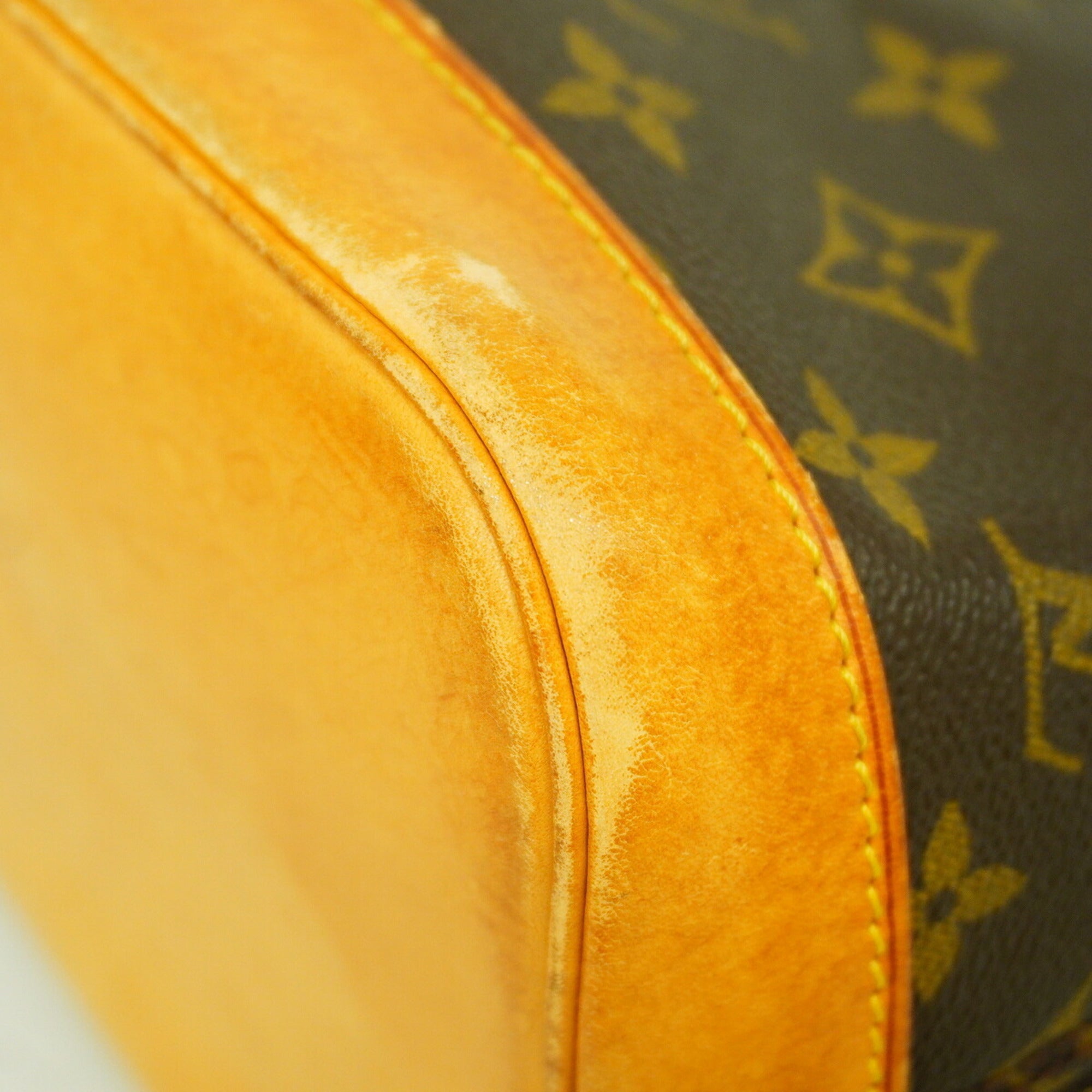 Louis Vuitton Brown Handbag (Pre-Owned)