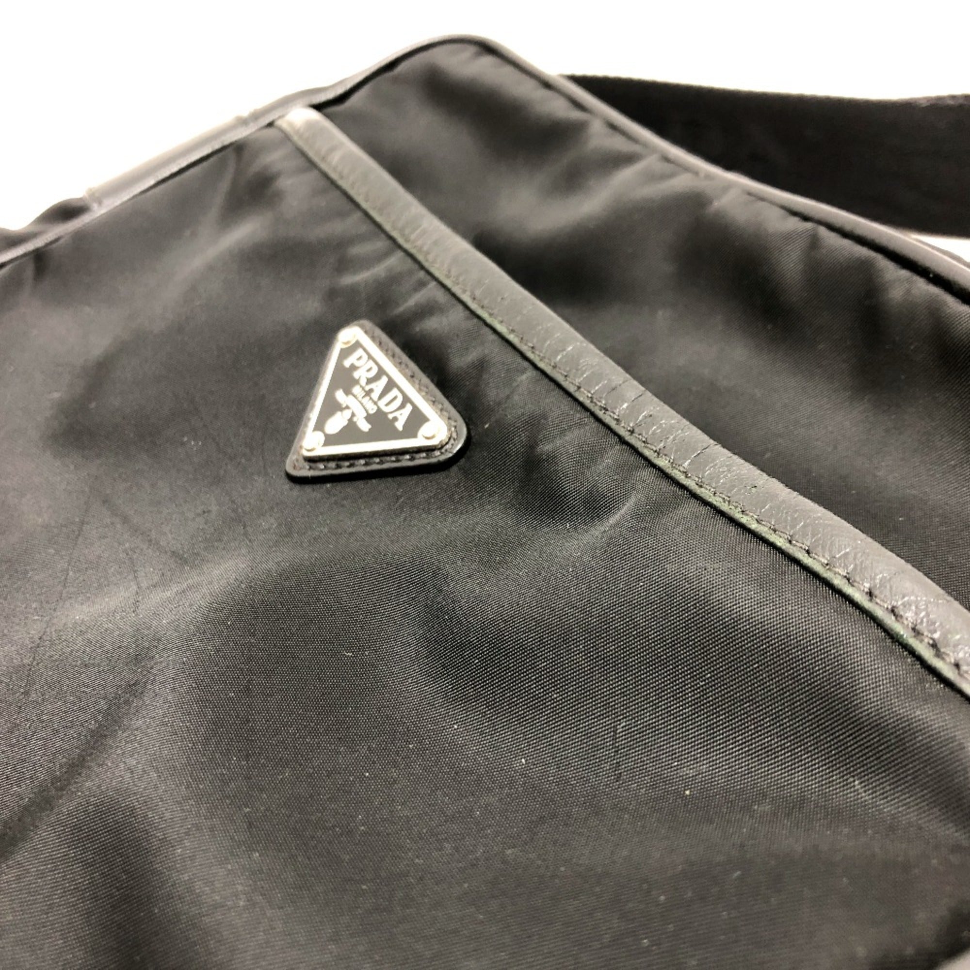 Prada Black Cloth Shoulder Bag (Pre-Owned)