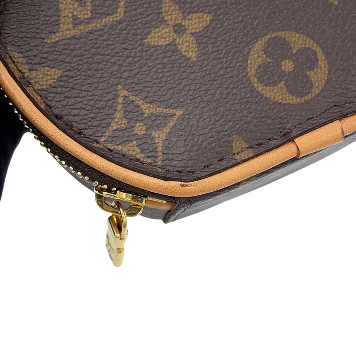 Louis Vuitton Beige Monogram Shoulder Bag (Pre-Owned)