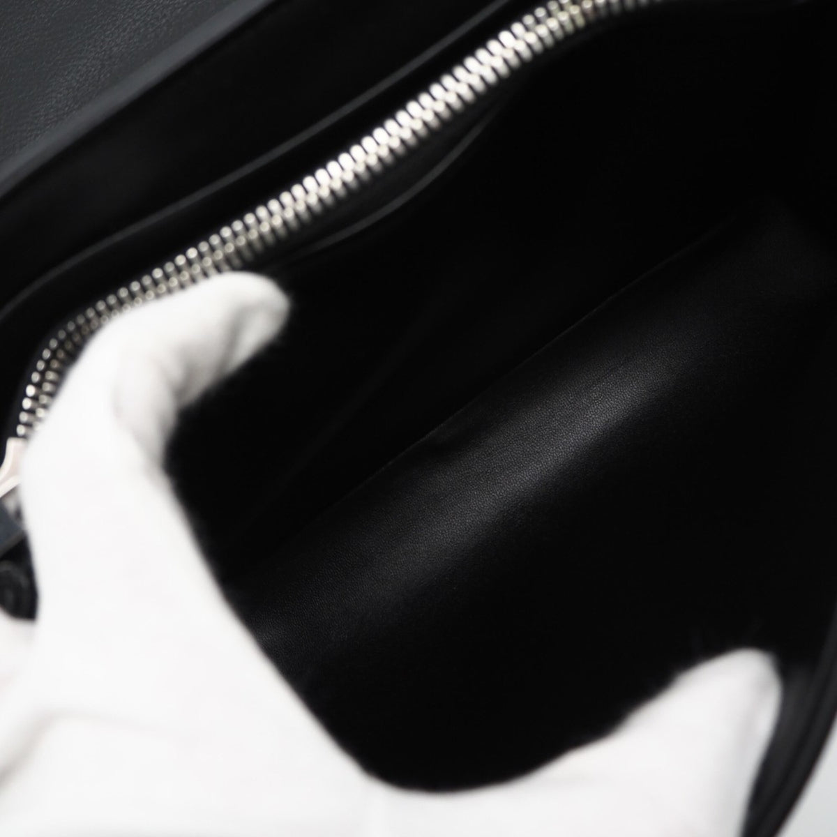 Celine Black Leather Shoulder Bag (Pre-Owned)