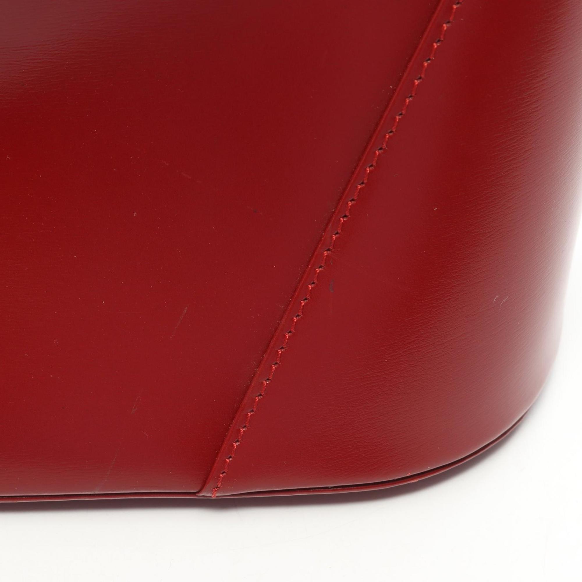 Yves Saint Laurent Red Color Leather Handbag (Pre-Owned)