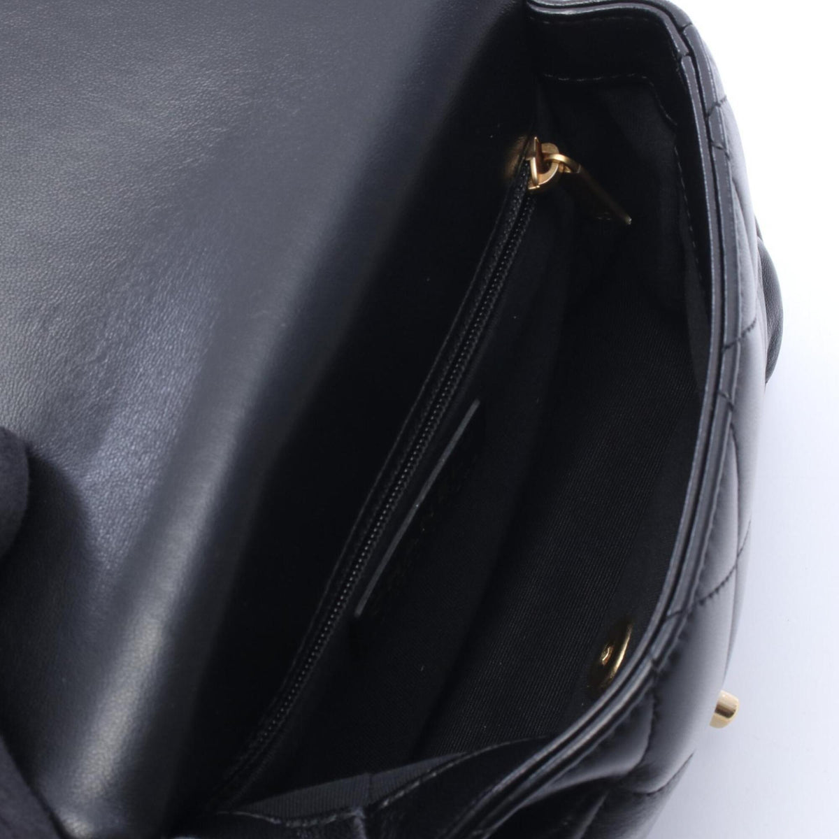 Chanel Black Leather Handbag Shoulder Bag (Pre-Owned)