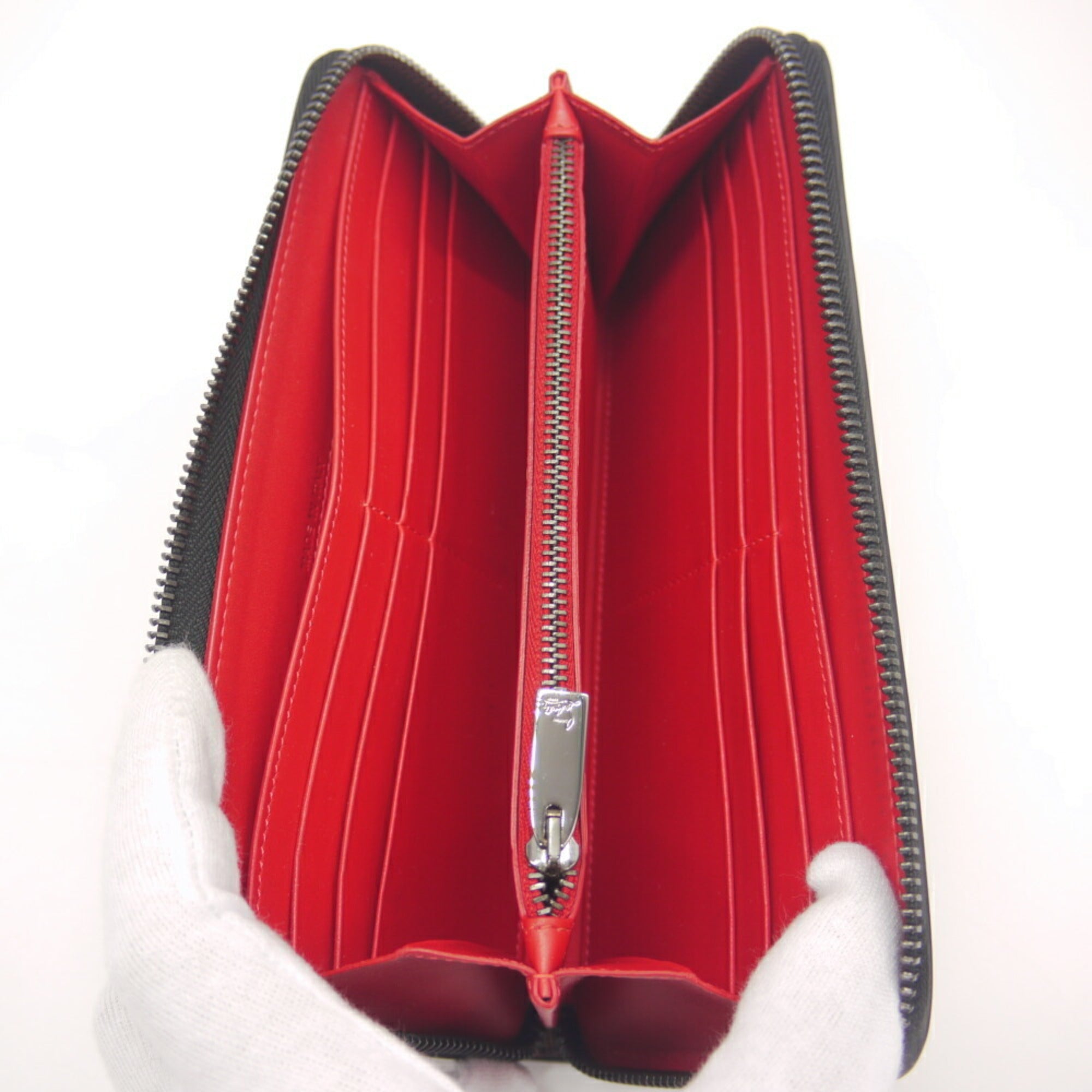 Christian Louboutin Black Patent Leather Long Wallet (Bi-Fold) (Pre-Owned)