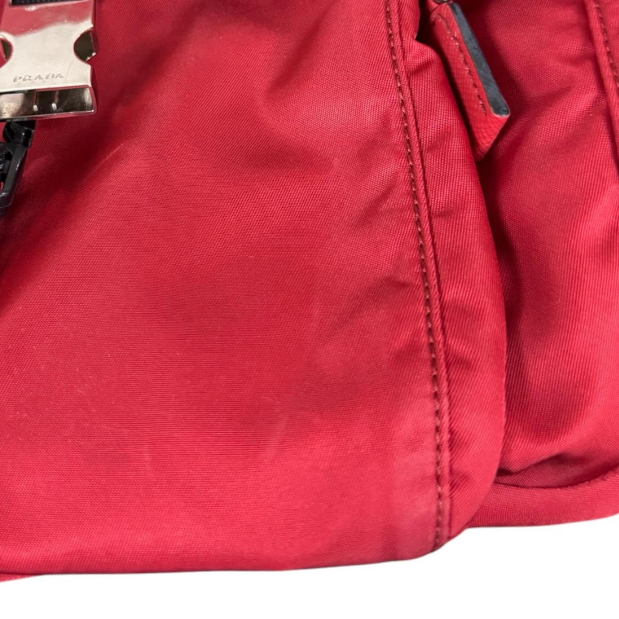 Prada Red Color Nylon Shoulder Bag (Pre-Owned)