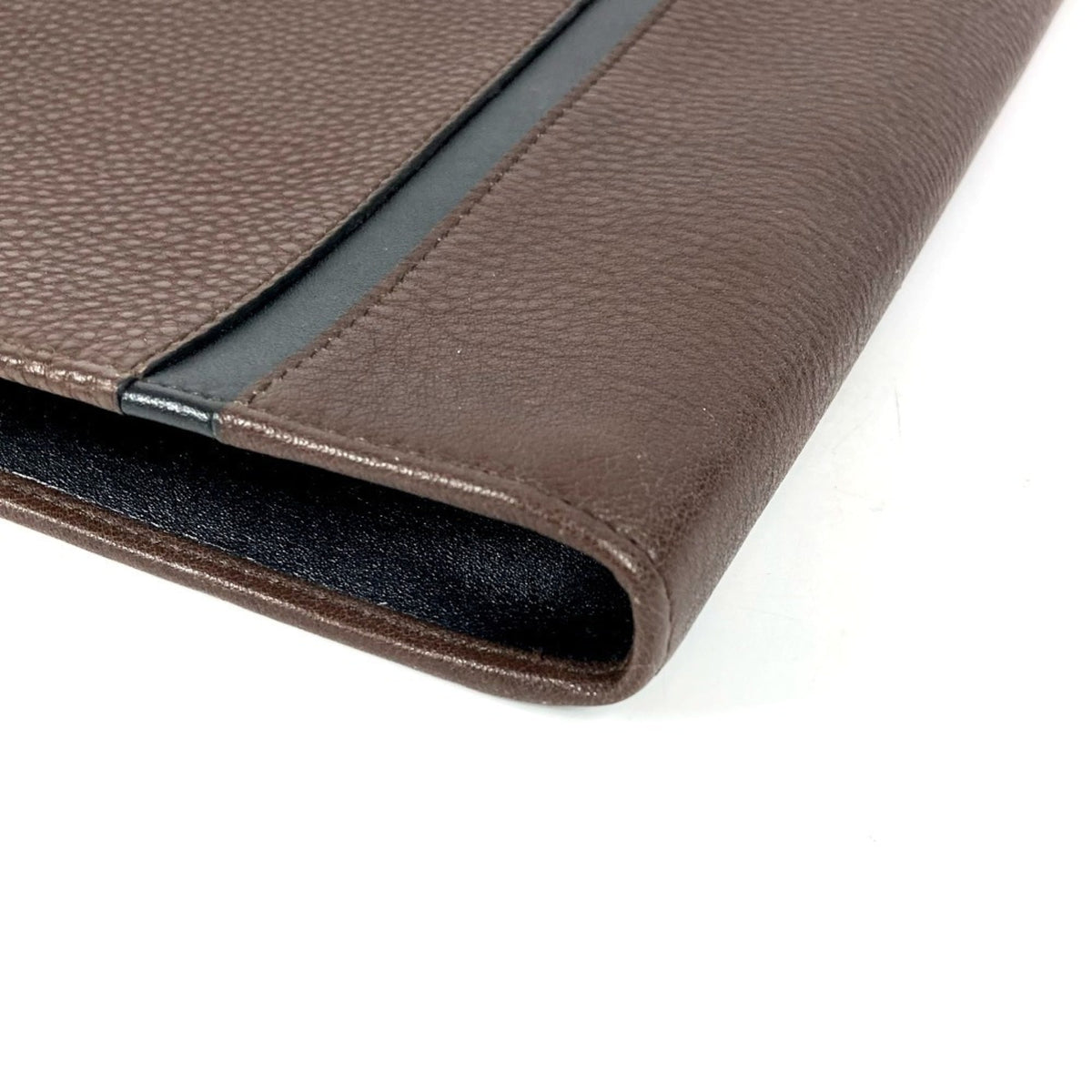 Bvlgari Black Brown Leather Clutch Bag (Pre-Owned)
