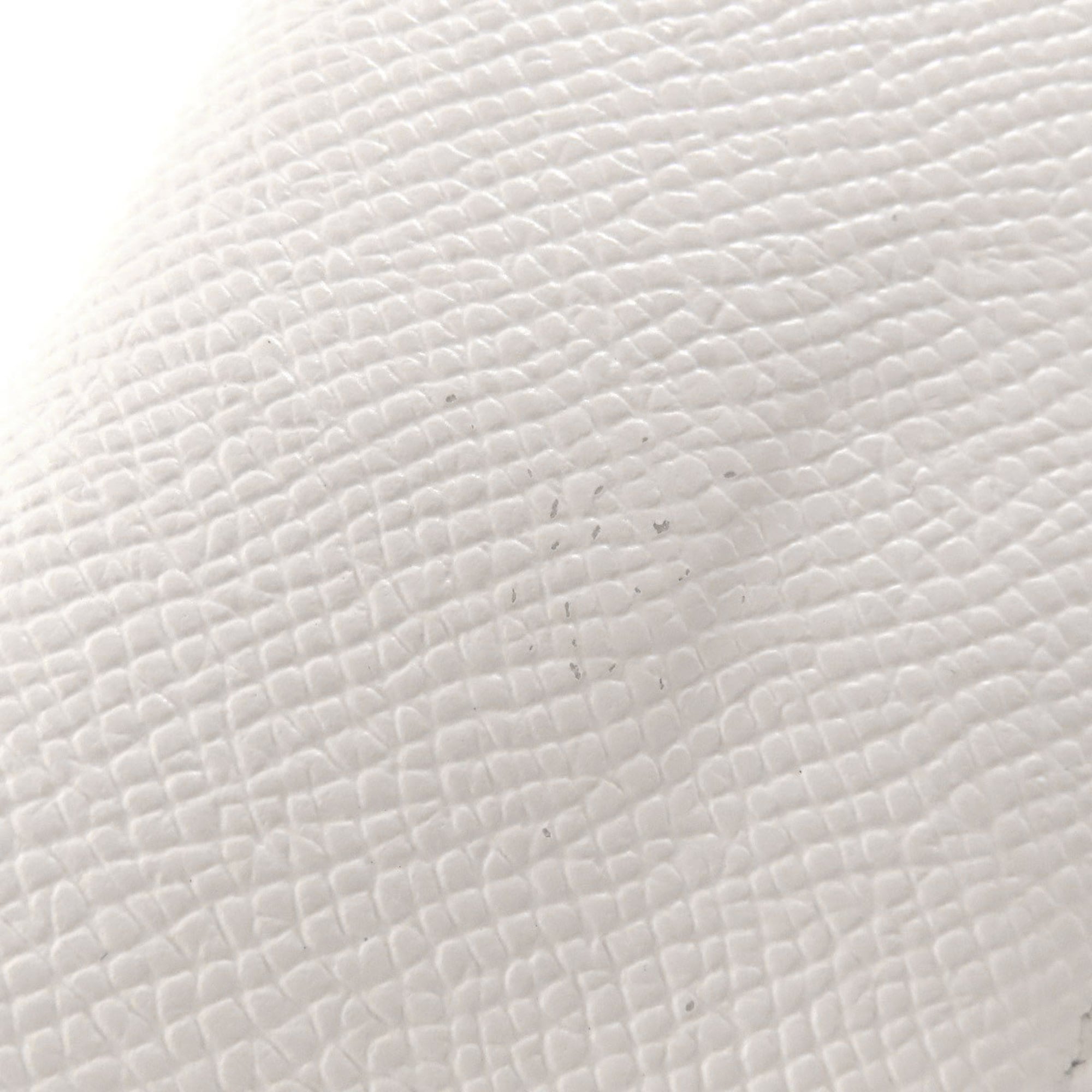 Bvlgari White Leather Coin Purse/Coin Case (Pre-Owned)