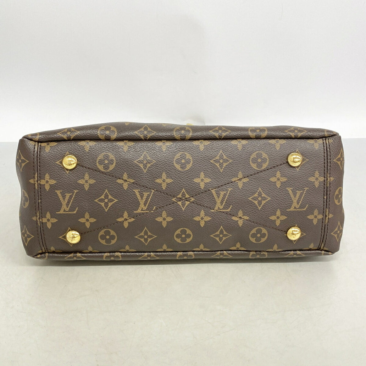 Louis Vuitton Clementine Handbag (Pre-Owned)